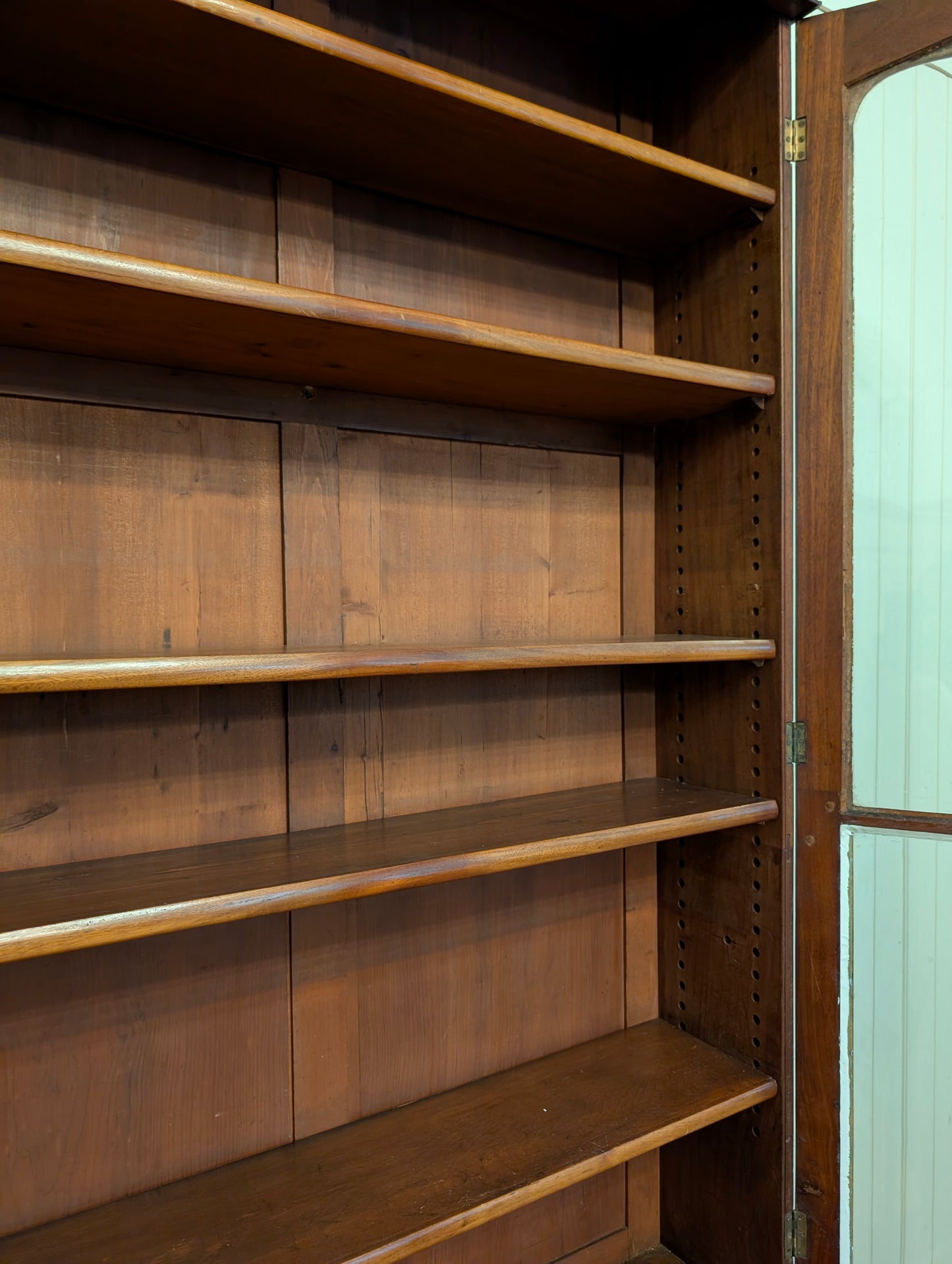 Glass Door Mahogany Hutch