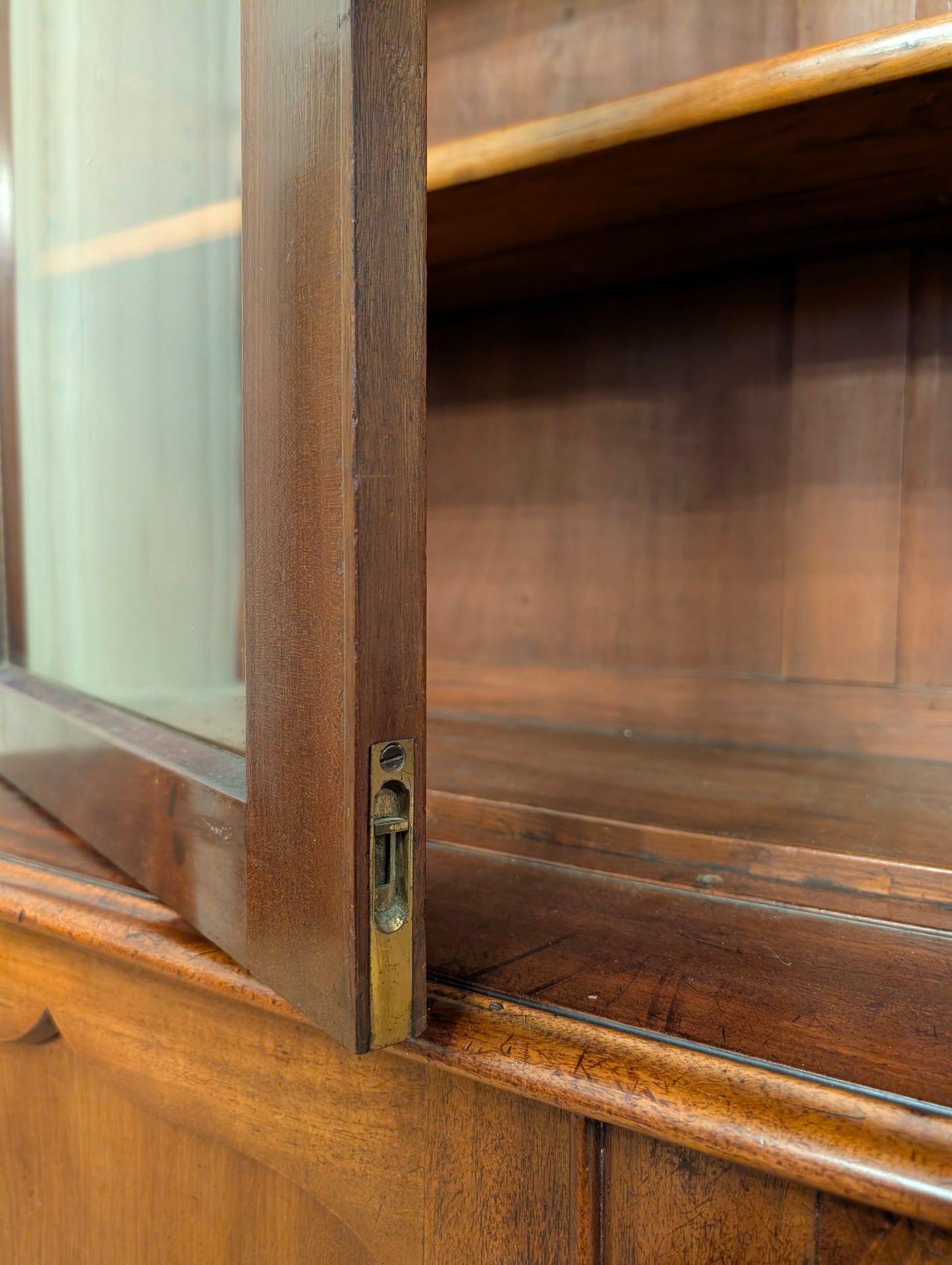 Glass Door Mahogany Hutch
