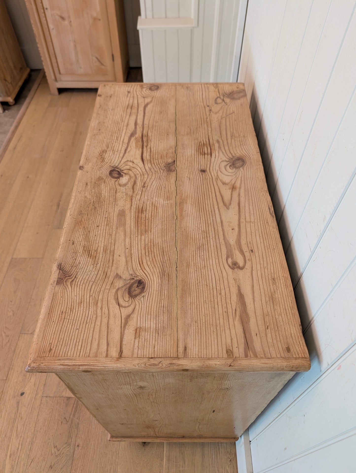 Grand 3 Drawer Pine Chest
