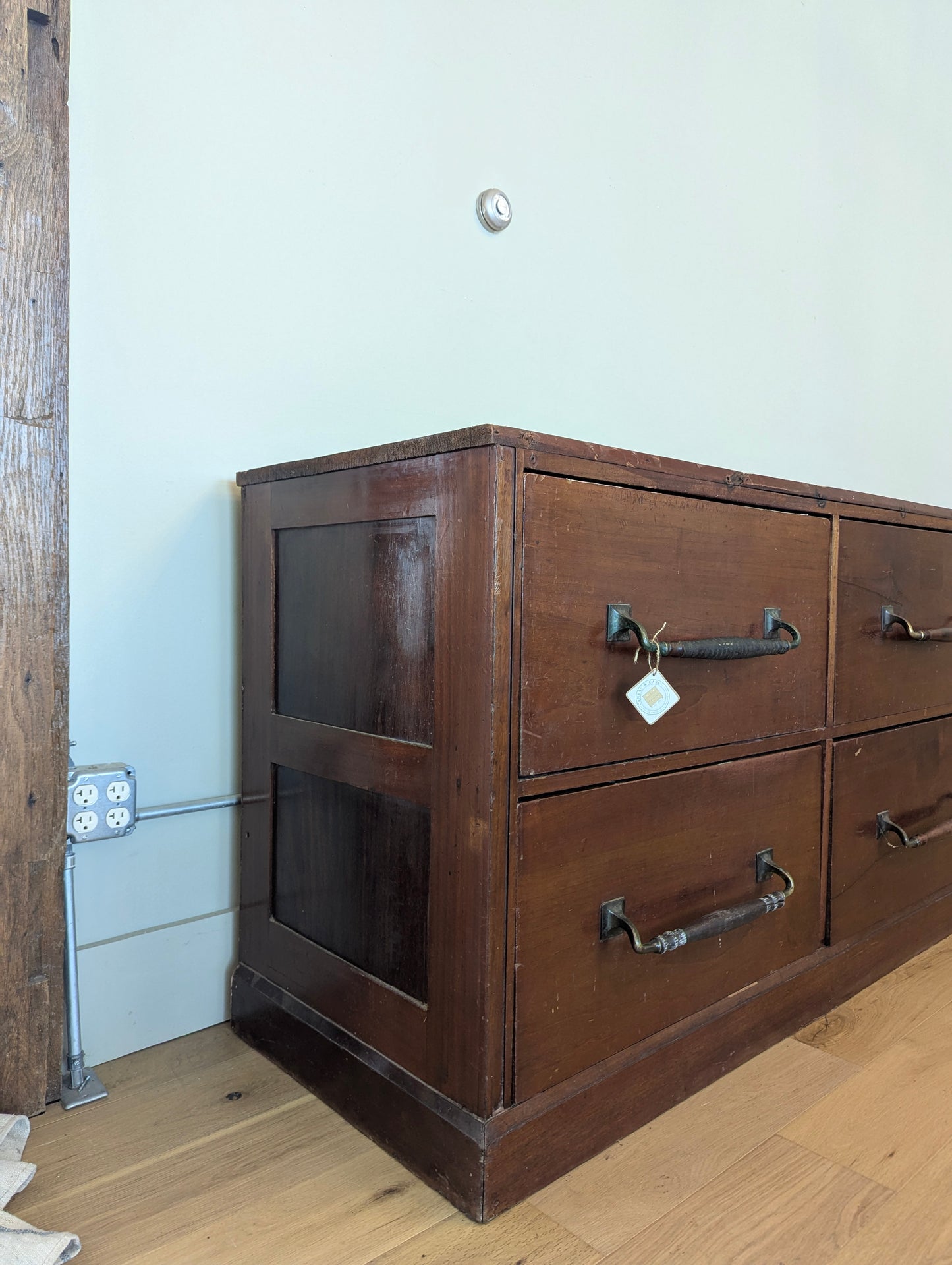 Mahogany Bank of 8 Drawers