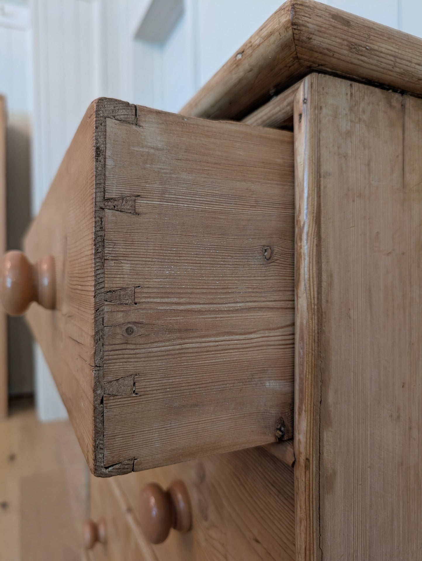 Grand 3 Drawer Pine Chest