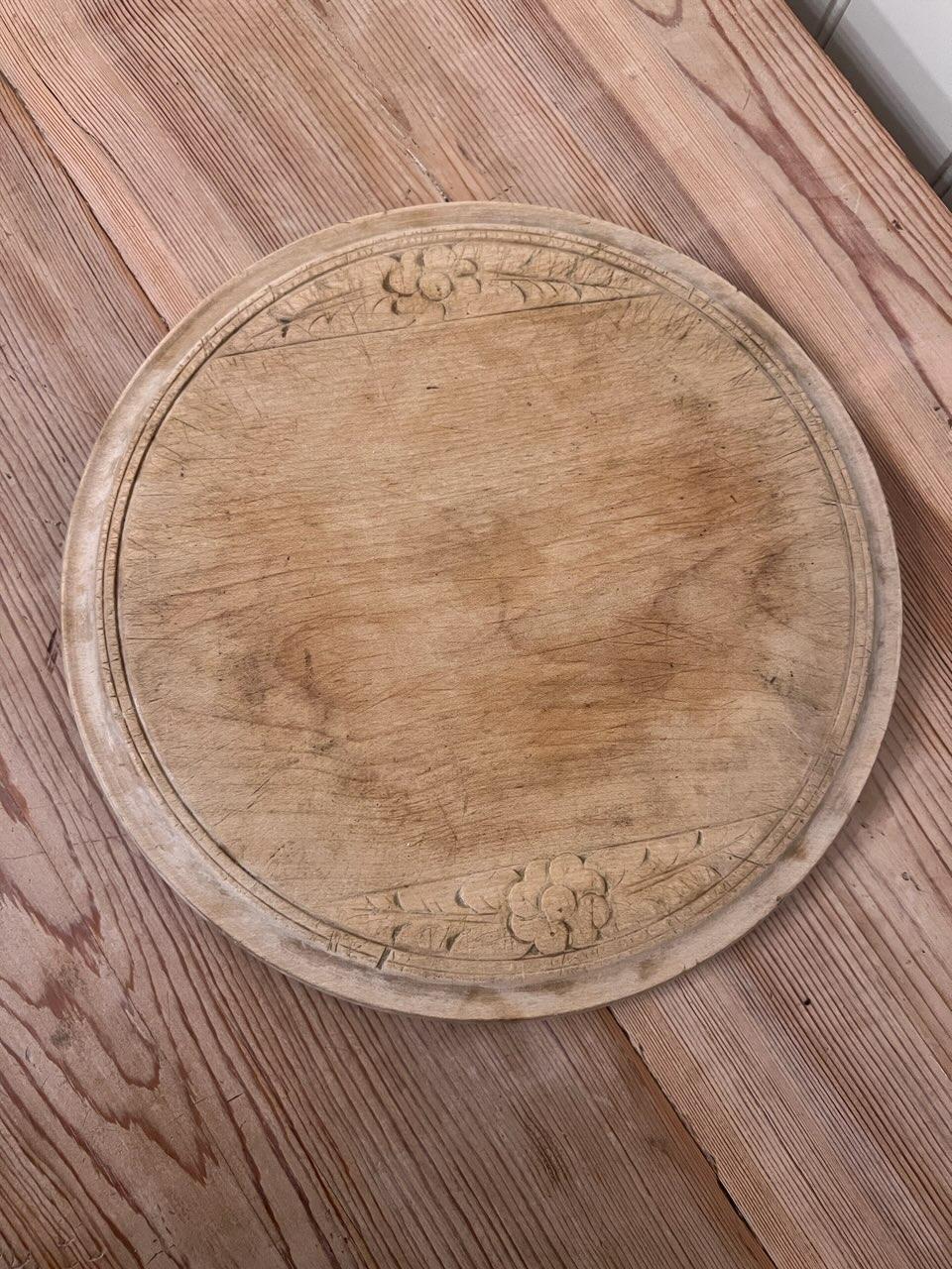 English Carved Breadboard