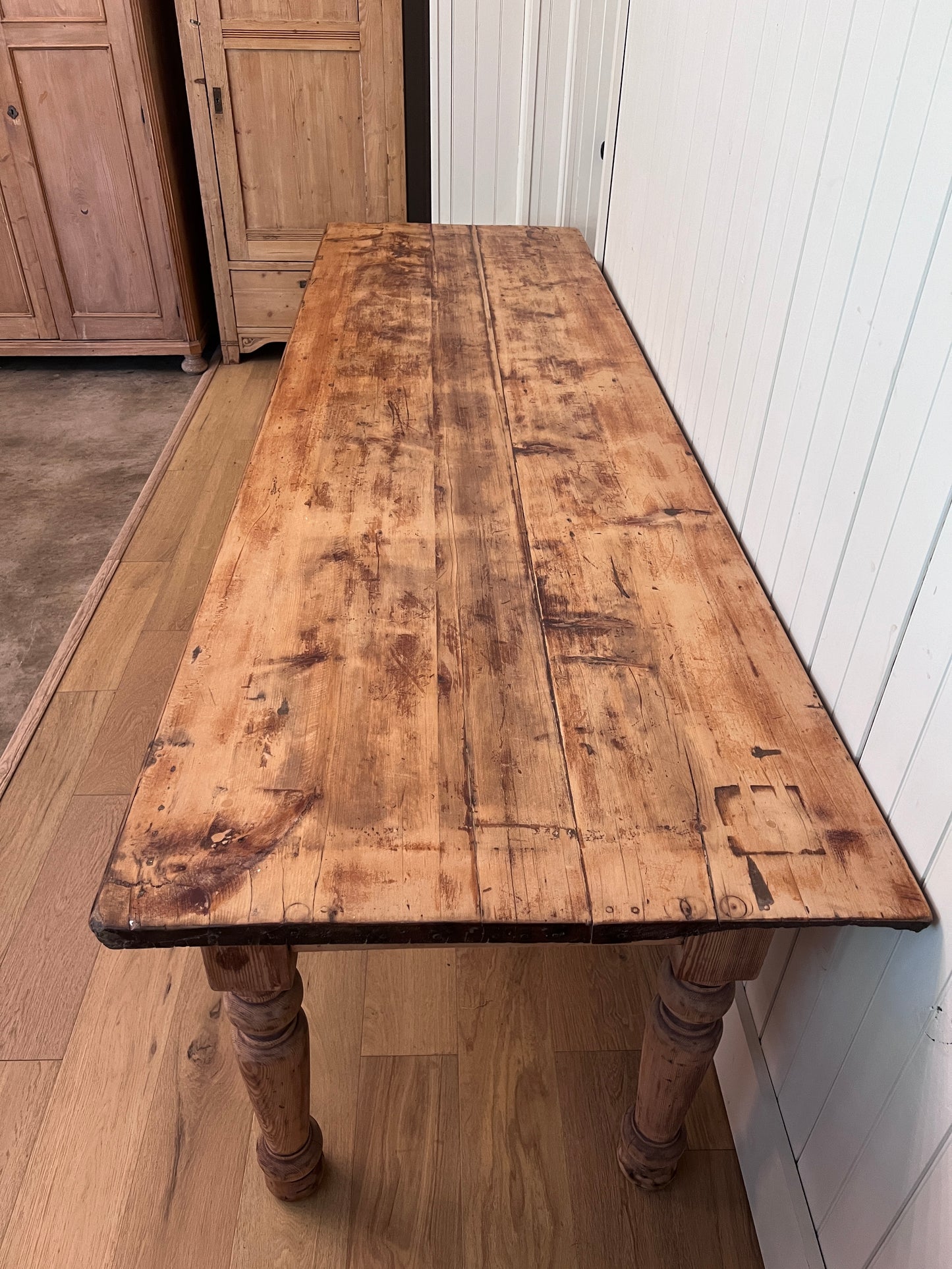 9ft English Pine Table