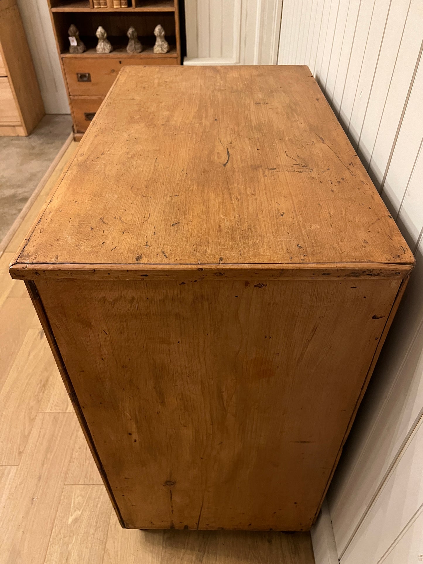 English 3 Drawer Chest