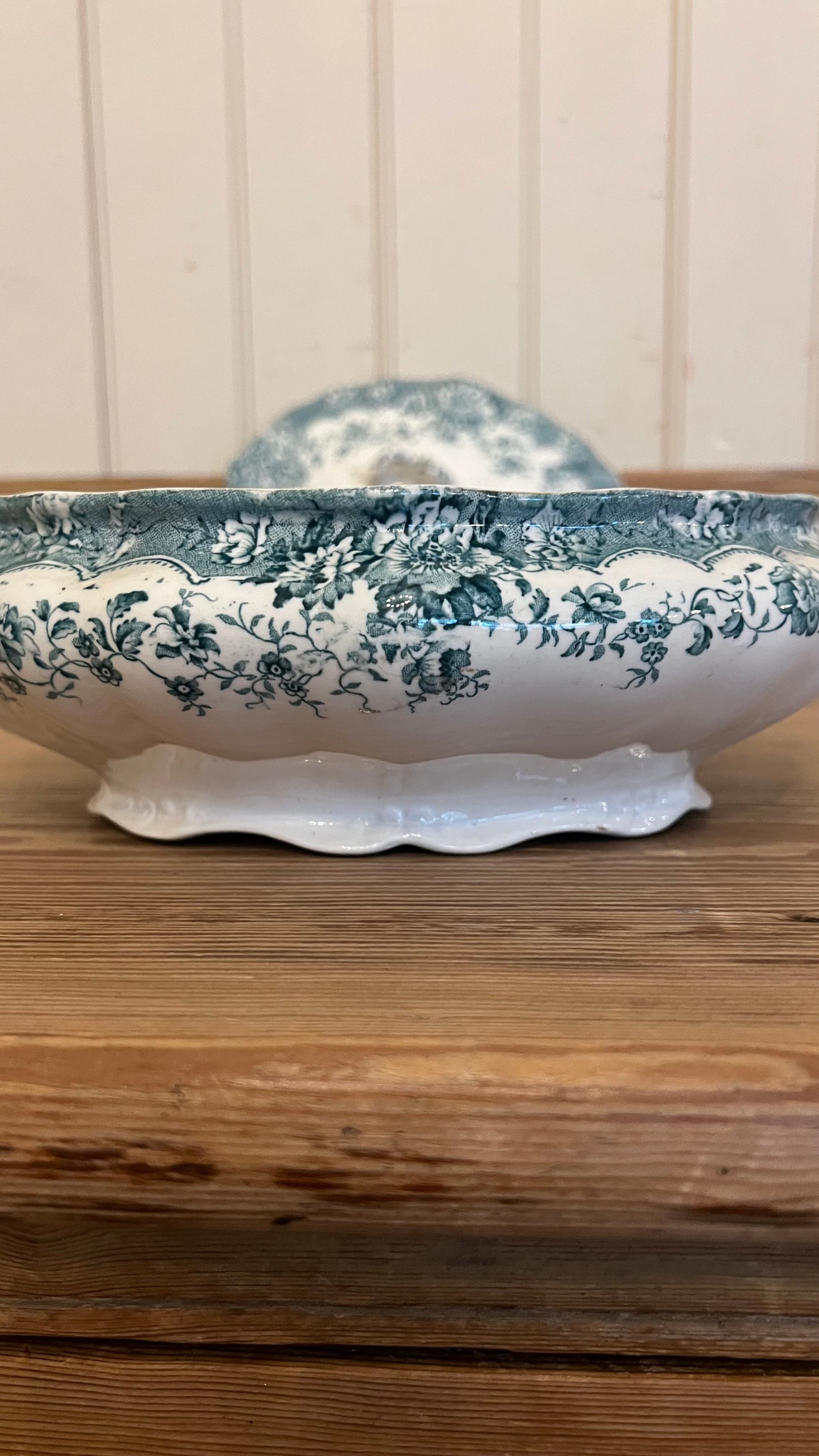 Ruskin Green Transfer Tureen w/ Lid
