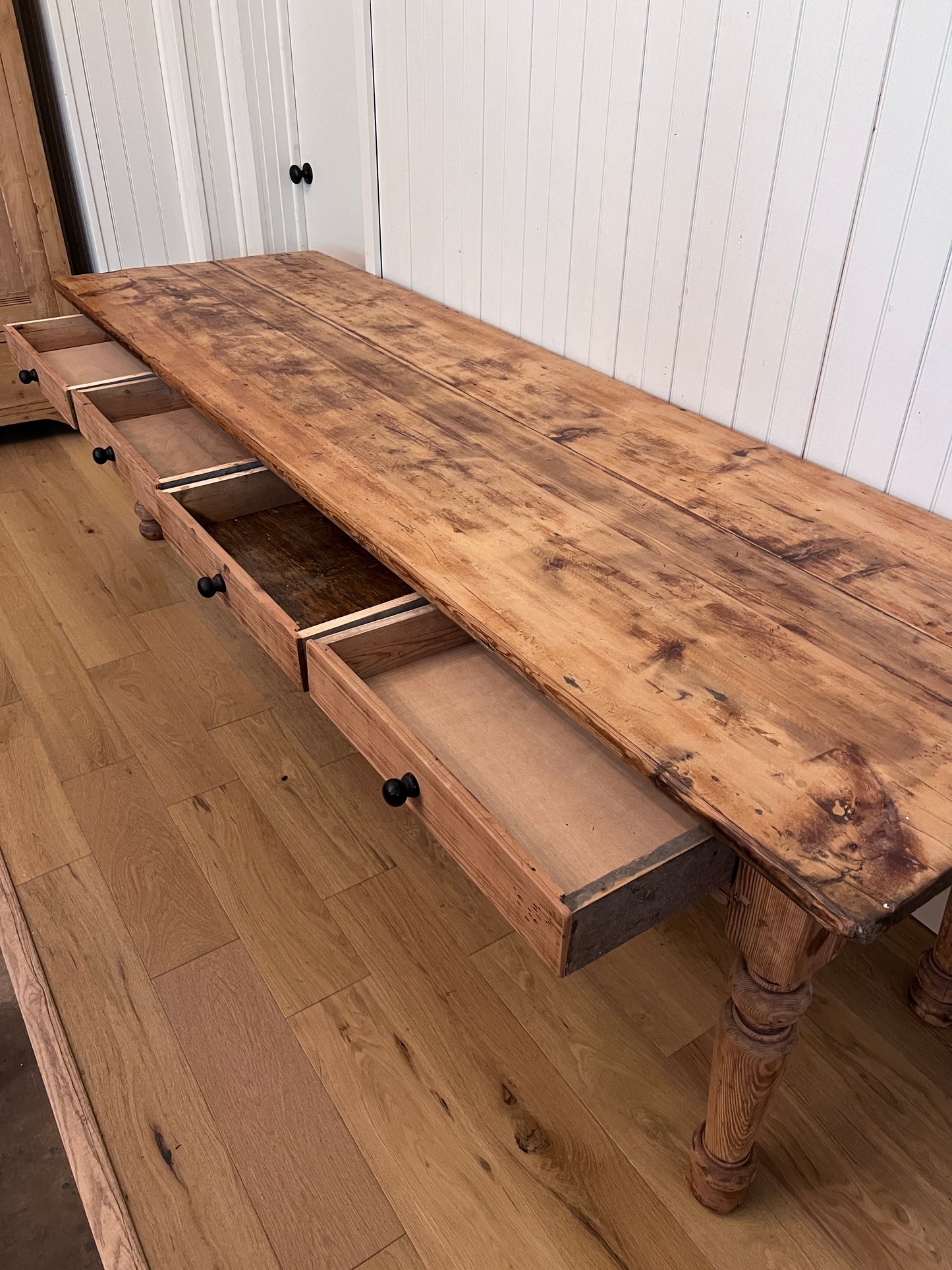 9ft English Pine Table