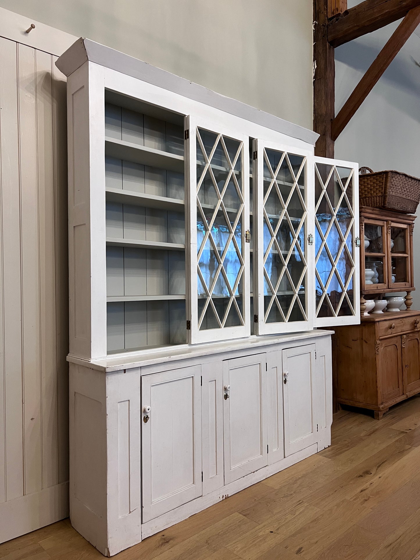 Diamond Pane Window Hutch