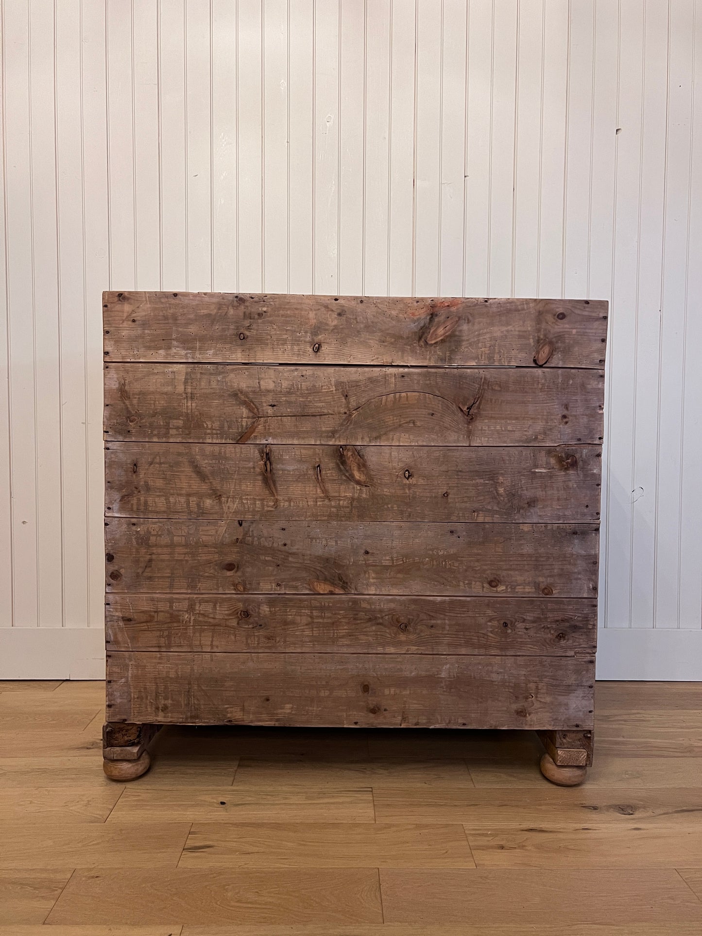 Scottish Turned Post Chest of Drawers