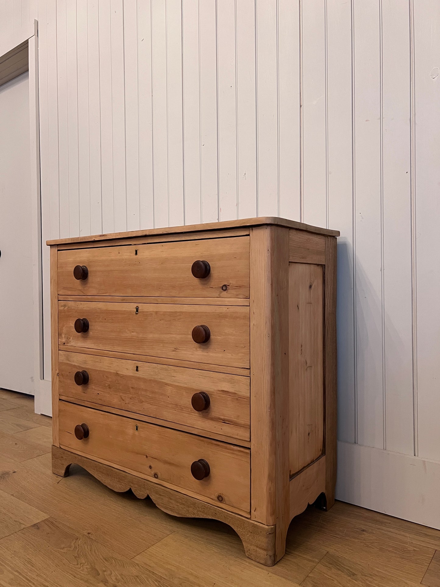 Pine Chest of 4 Drawers