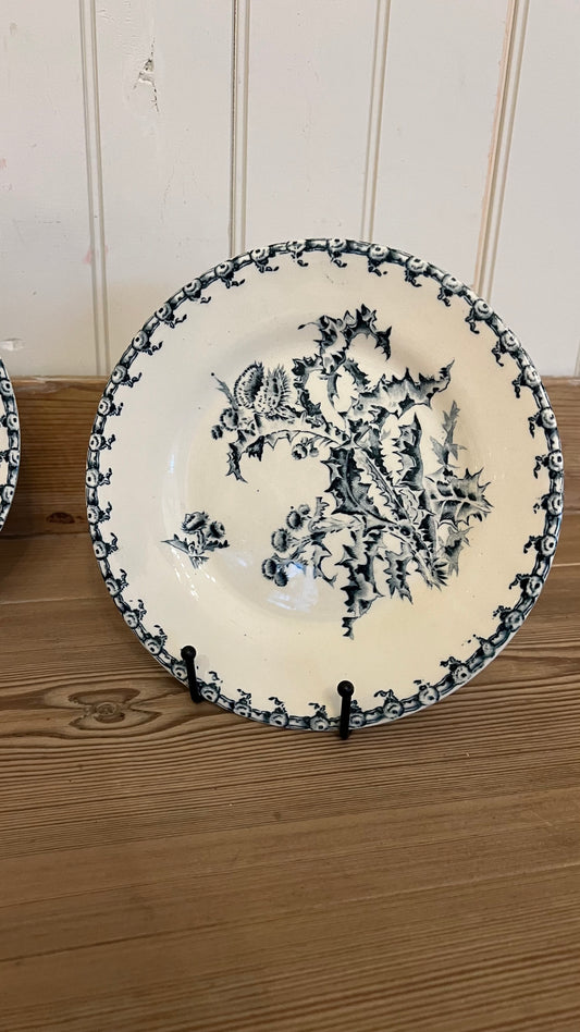 Gien Chardons Blue Plate