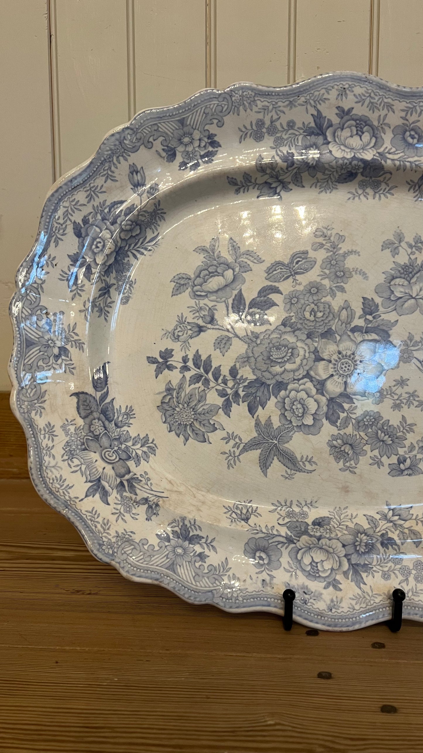Asiatic Pheasant XL Scalloped Platter