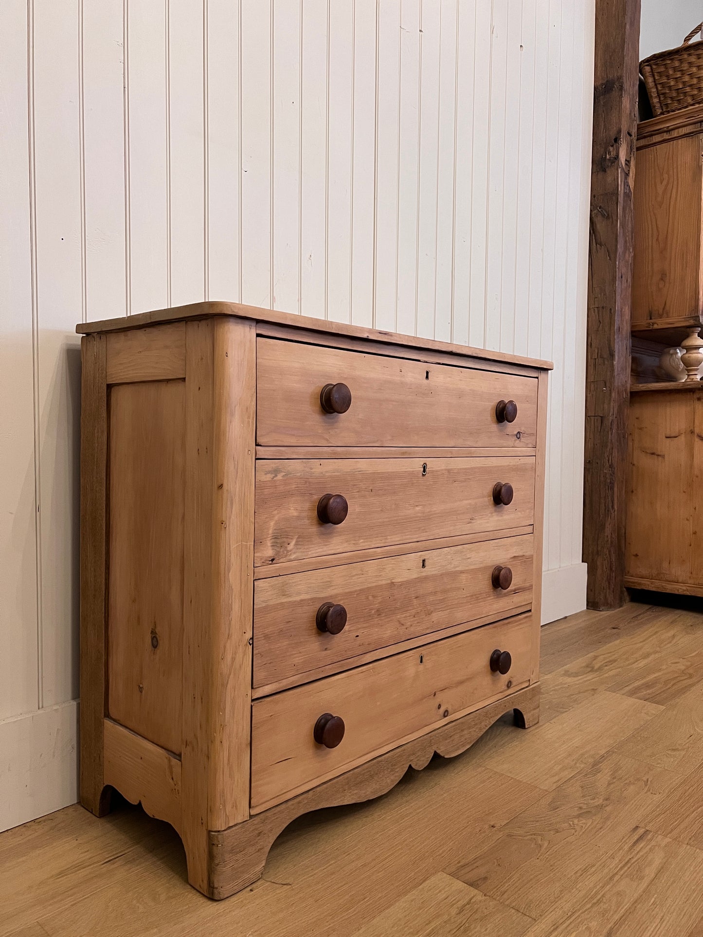 Pine Chest of 4 Drawers