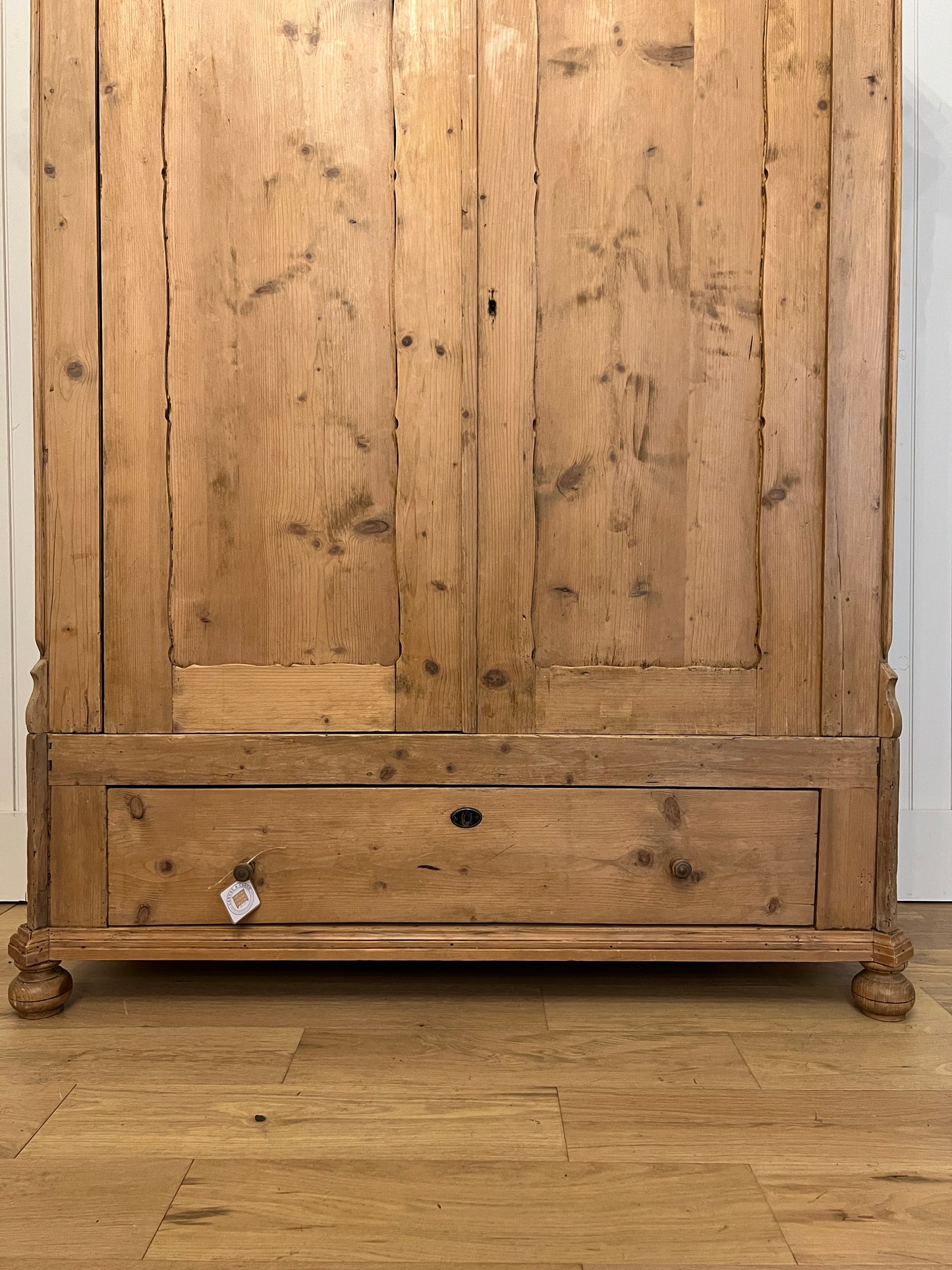 Arch Top Double Door Wardrobe