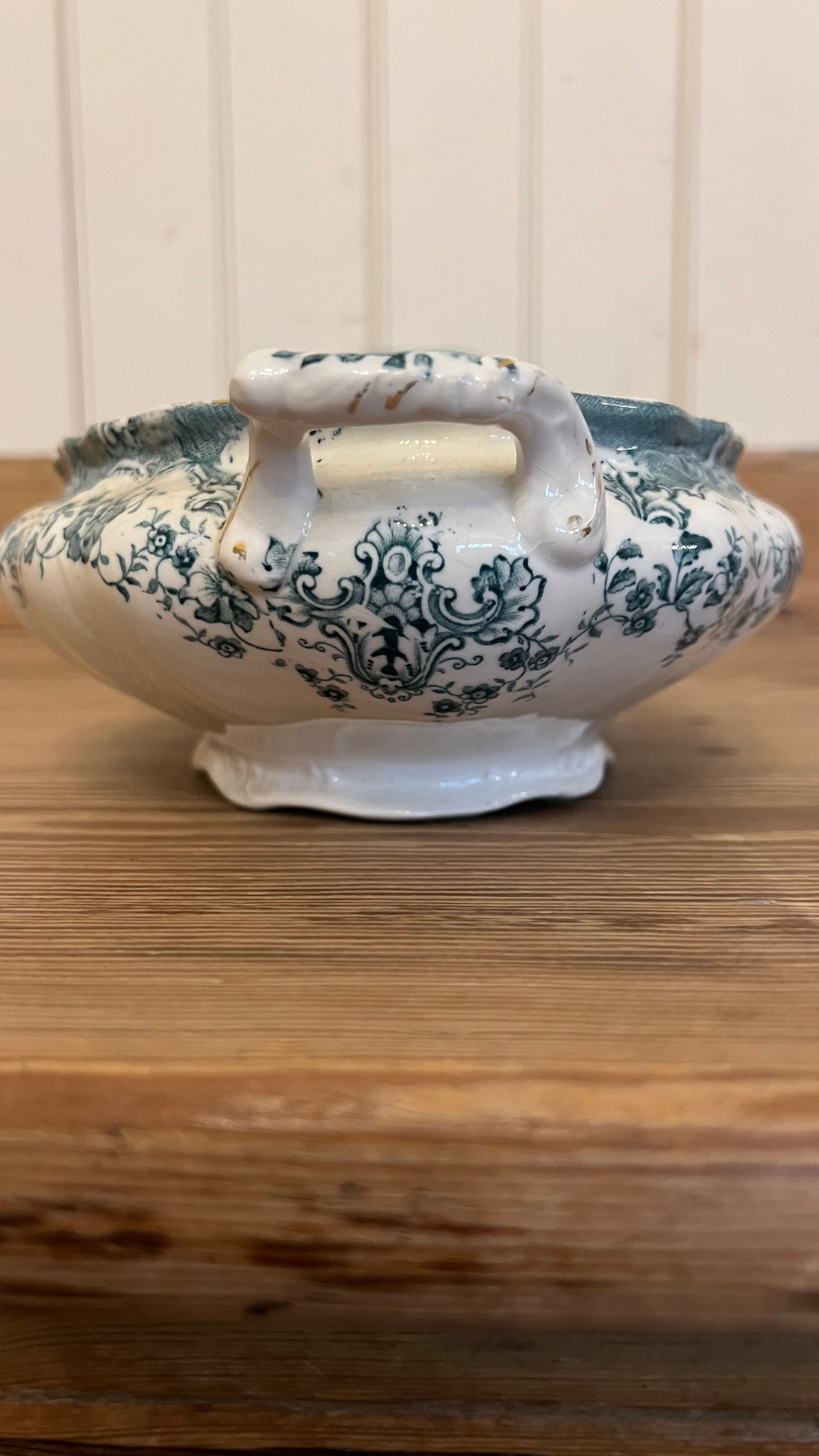 Ruskin Green Transfer Tureen w/ Lid
