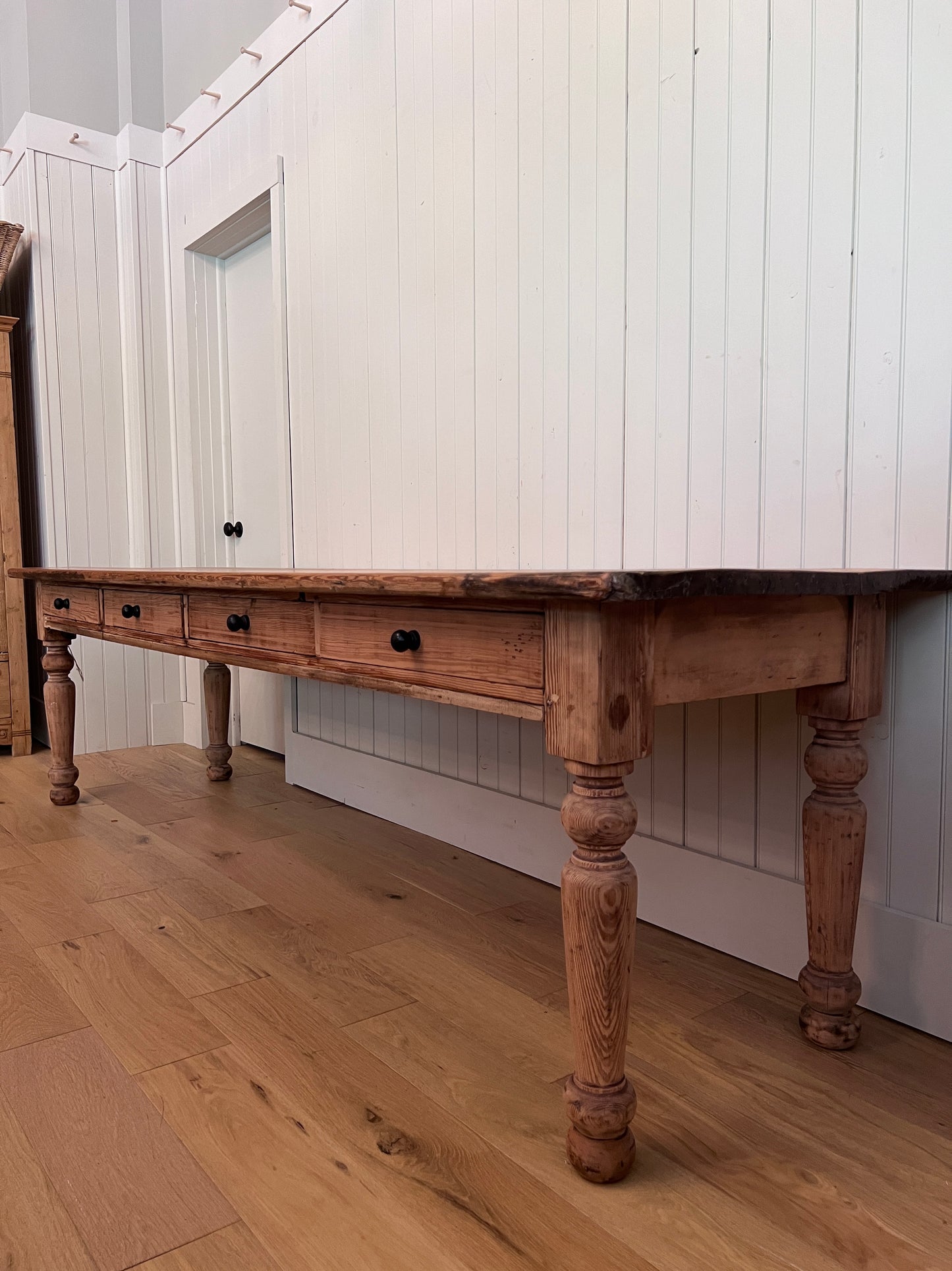 9ft English Pine Table