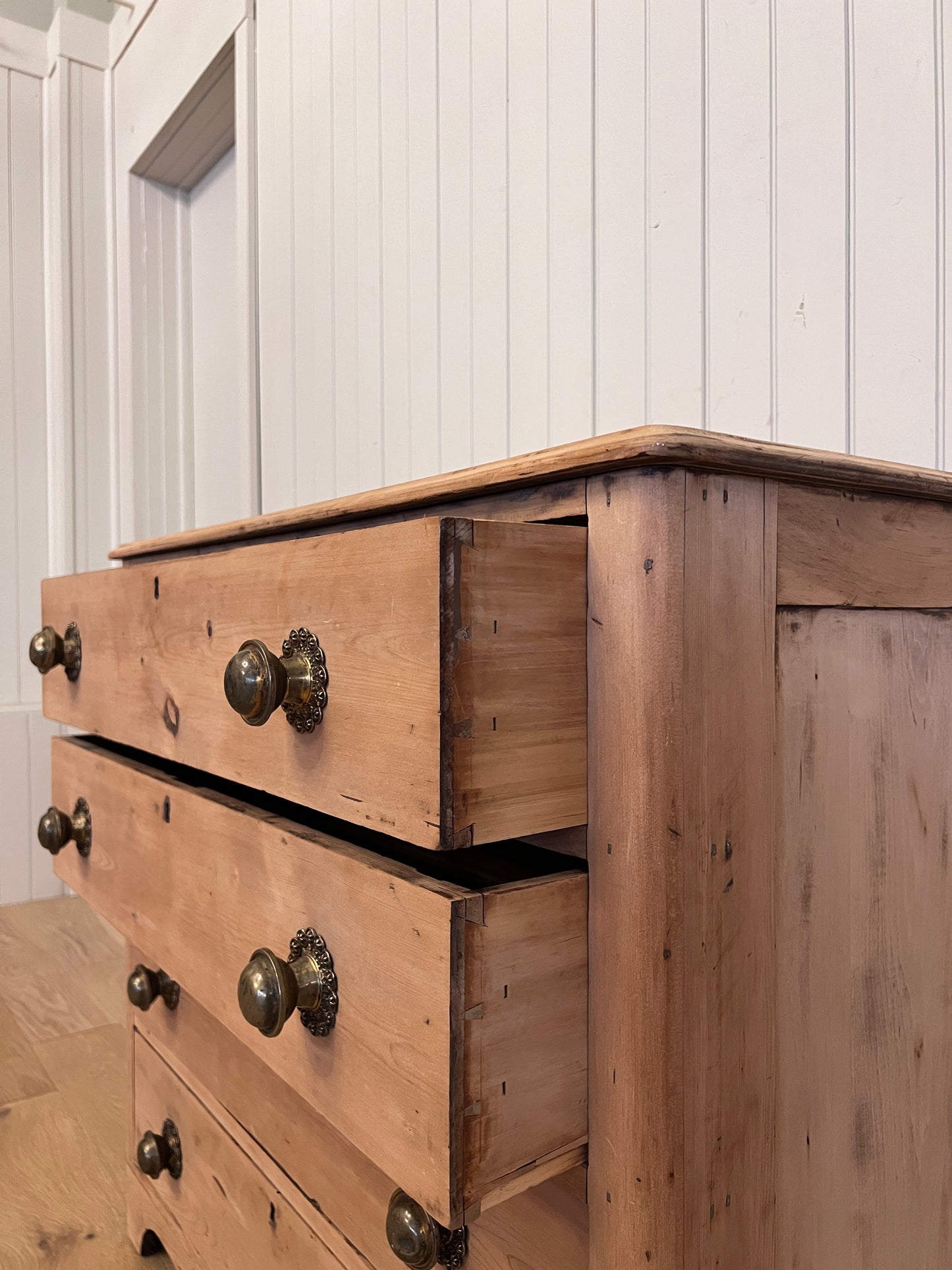 Pine Chest of 4 Drawers