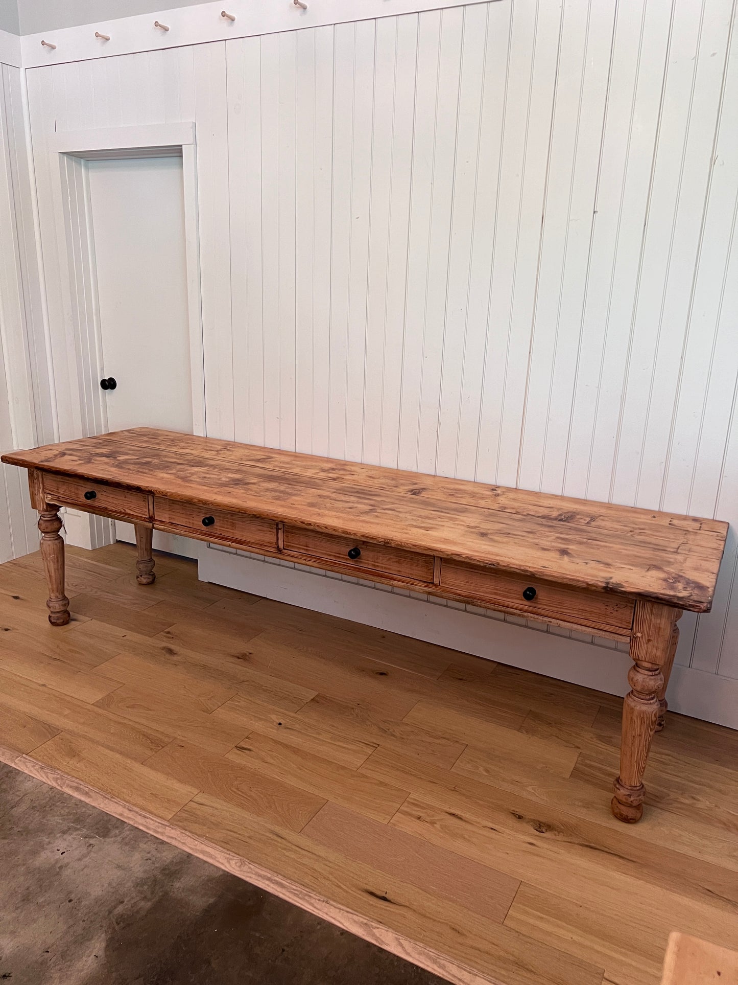 9ft English Pine Table