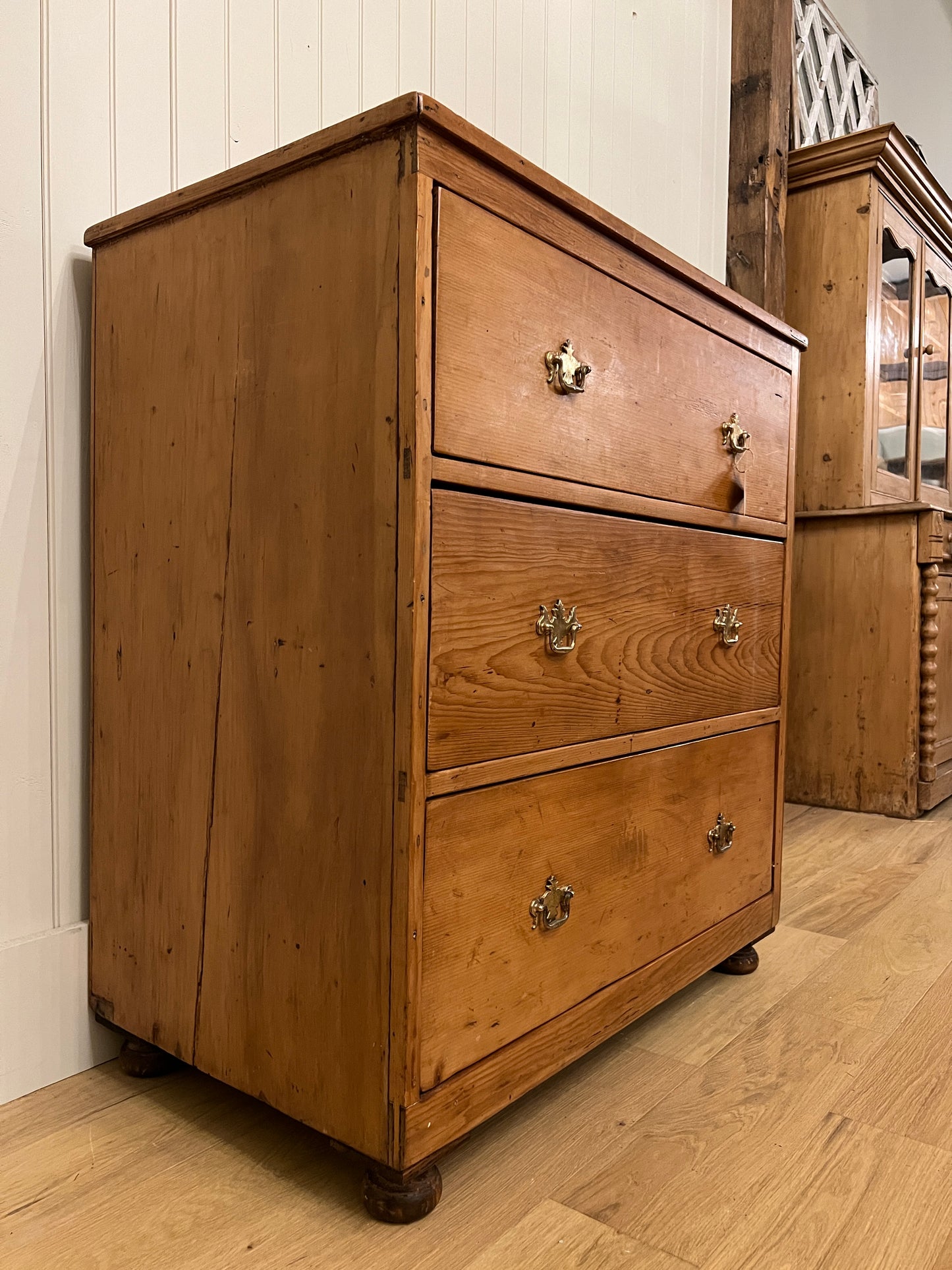 English 3 Drawer Chest