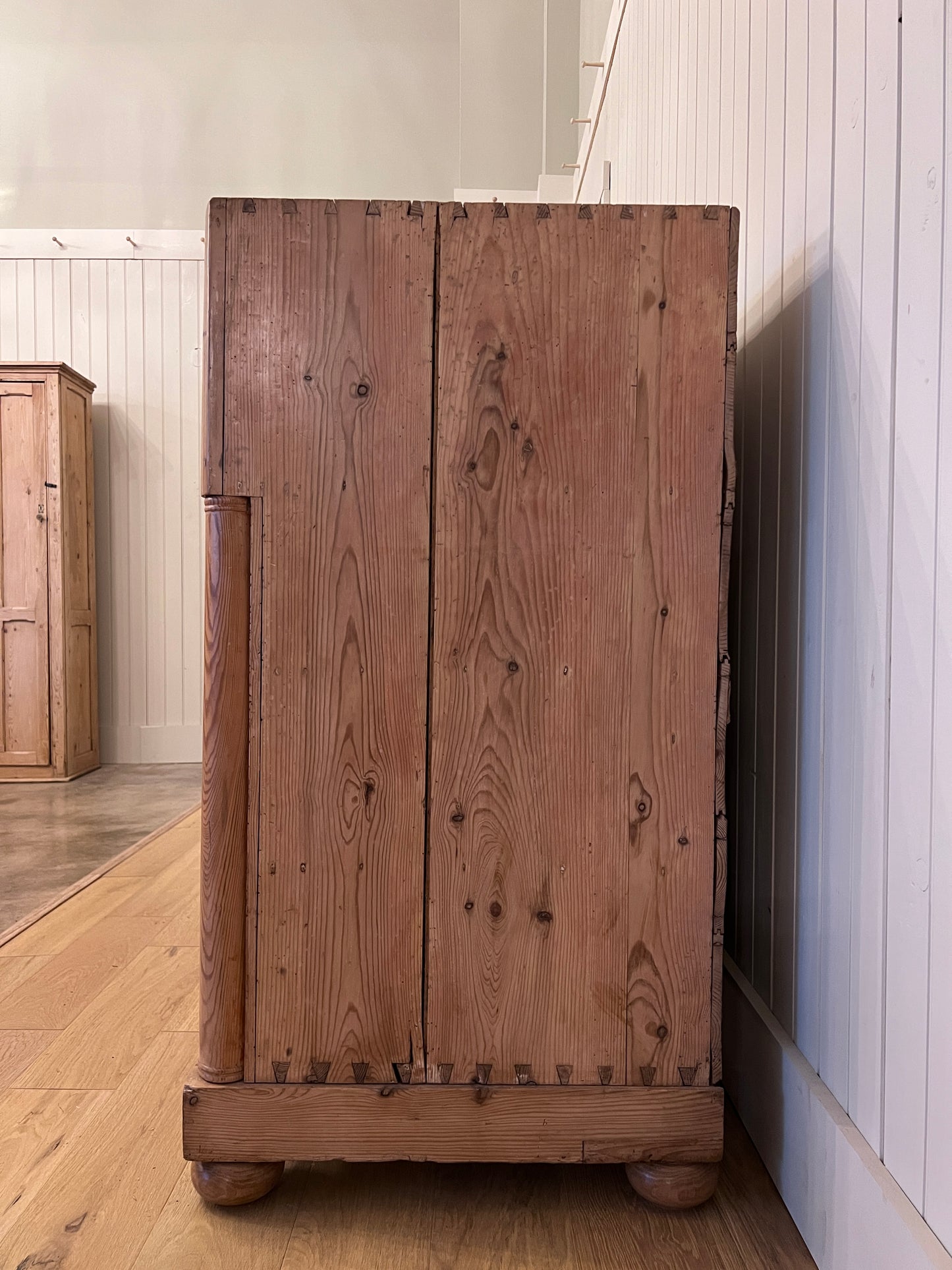 Scottish Turned Post Chest of Drawers