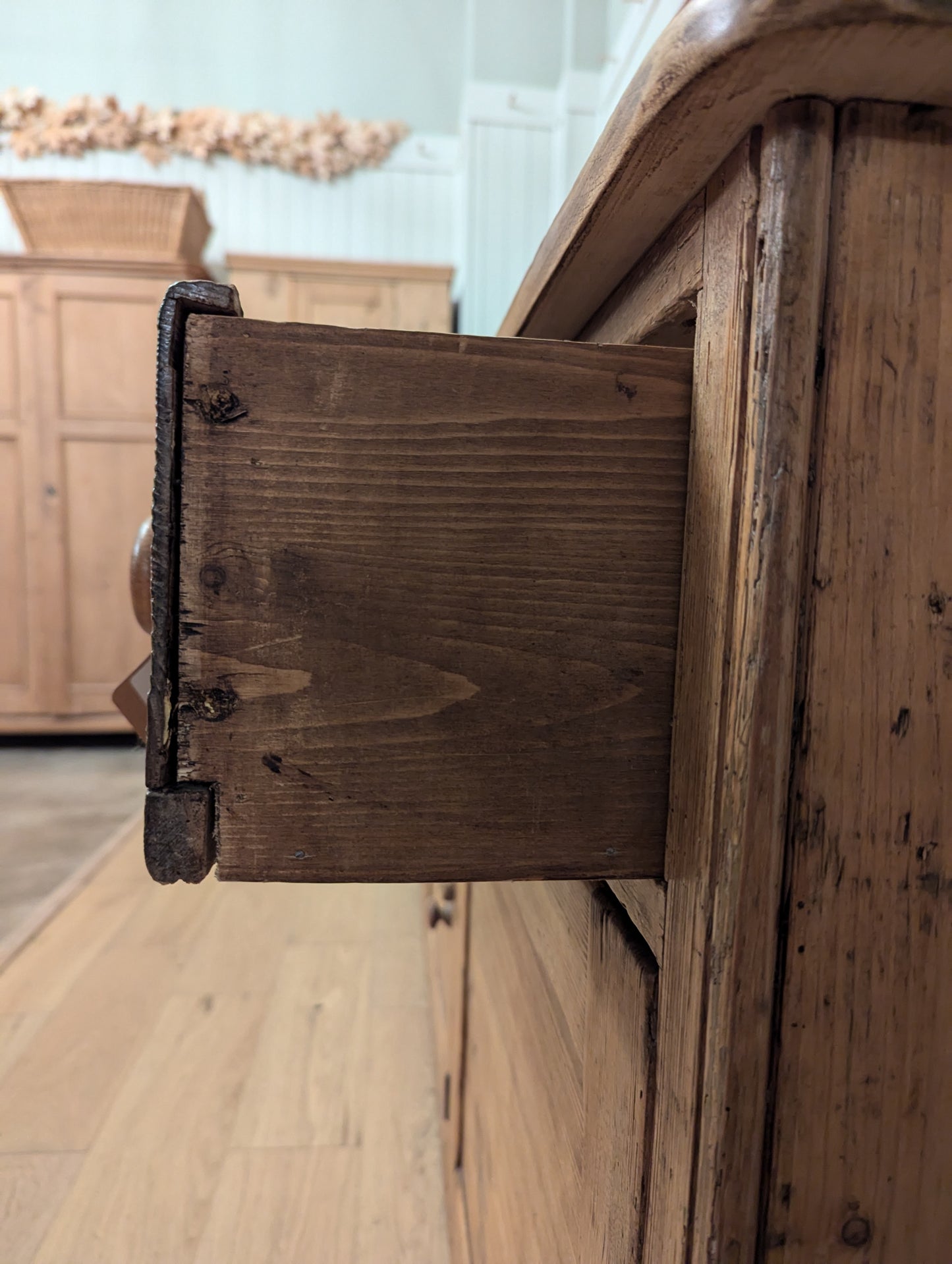 English Pine Hutch - Metal Brackets