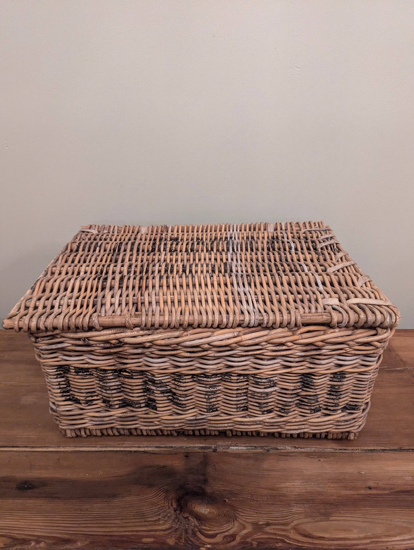 English Laundry Basket "Central"