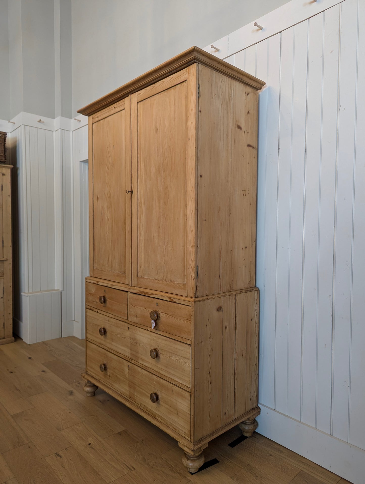 Impressive Pine Linen Press