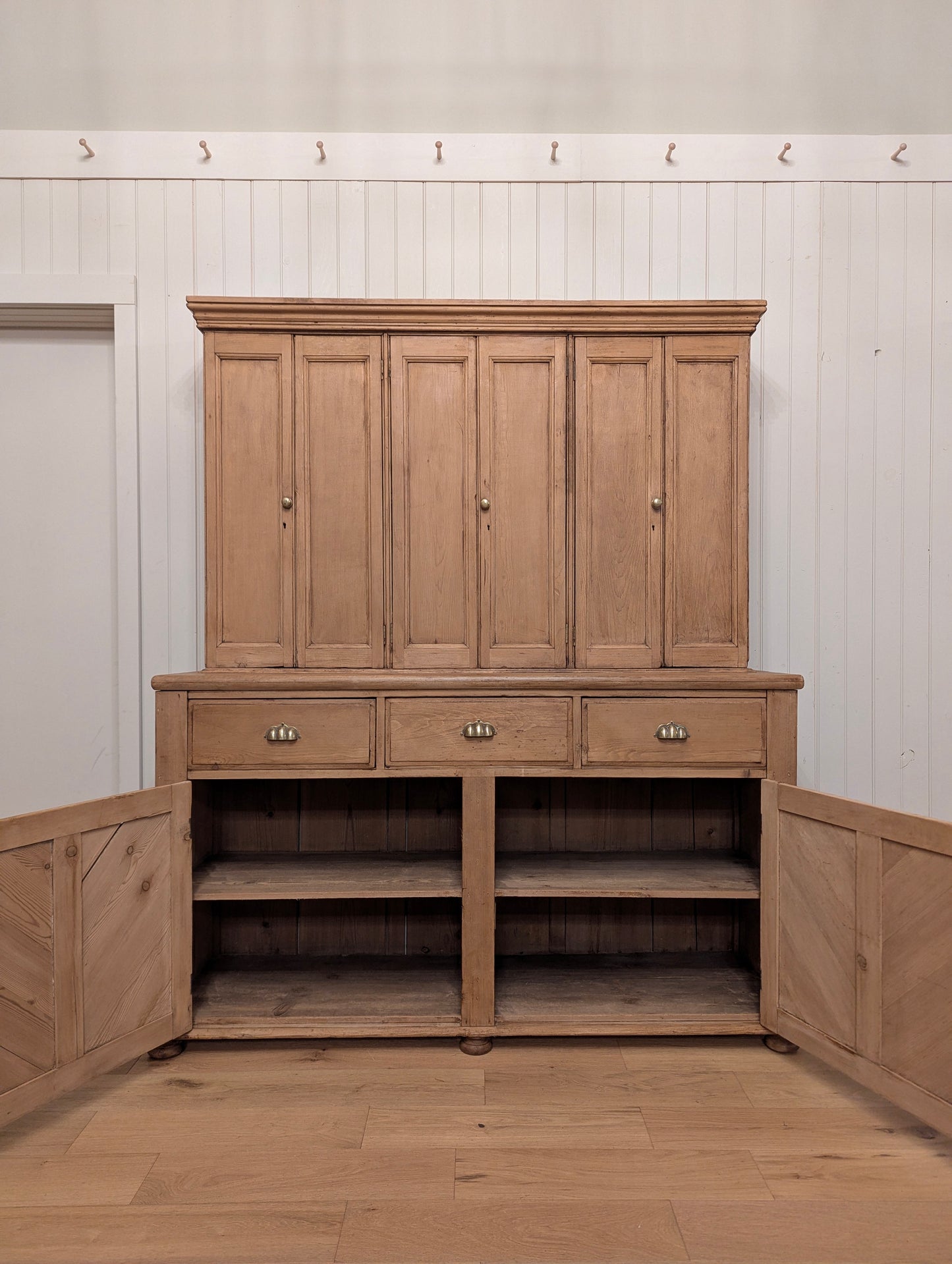 6 Door Pine Hutch - Brass Handles