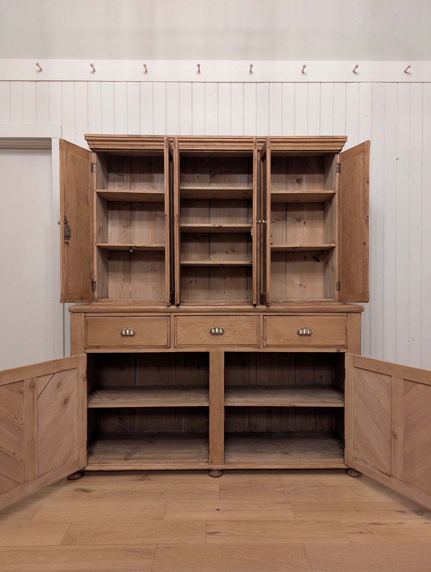 6 Door Pine Hutch - Brass Handles