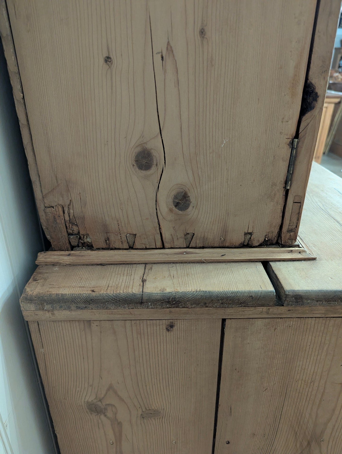 6 Door Pine Hutch - Brass Handles