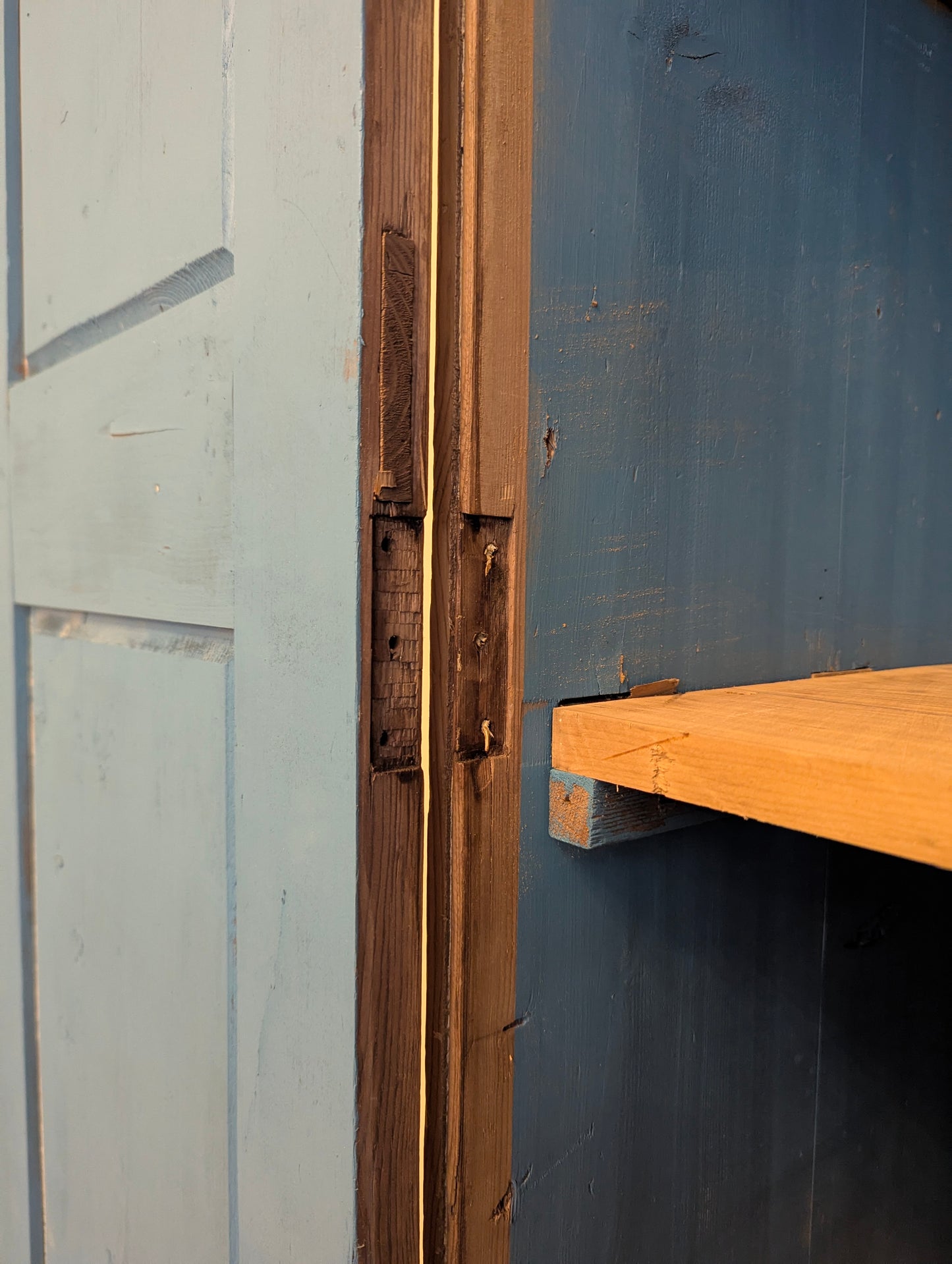 2 Door Linen Cupboard