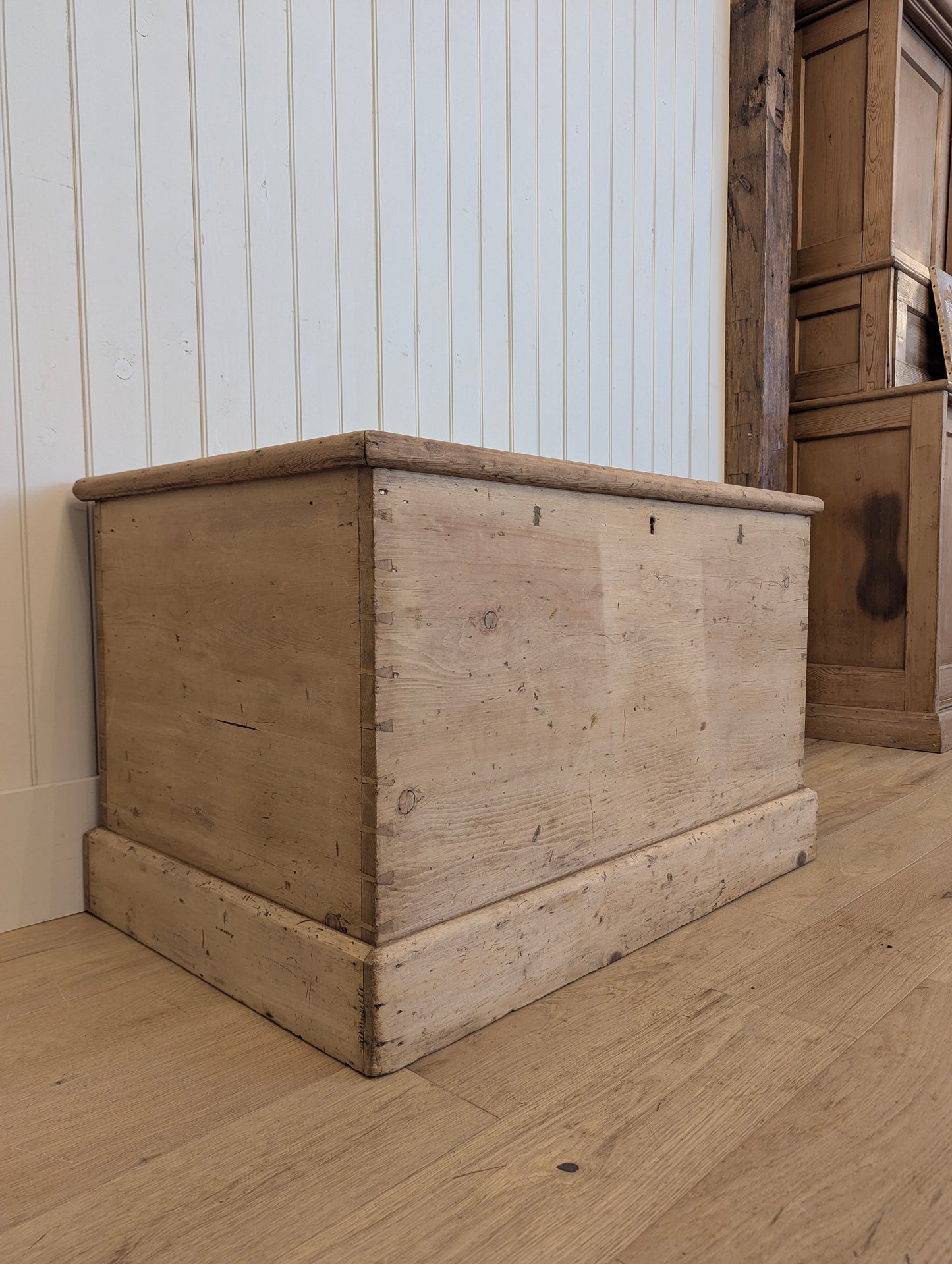 Pine Blanket Box