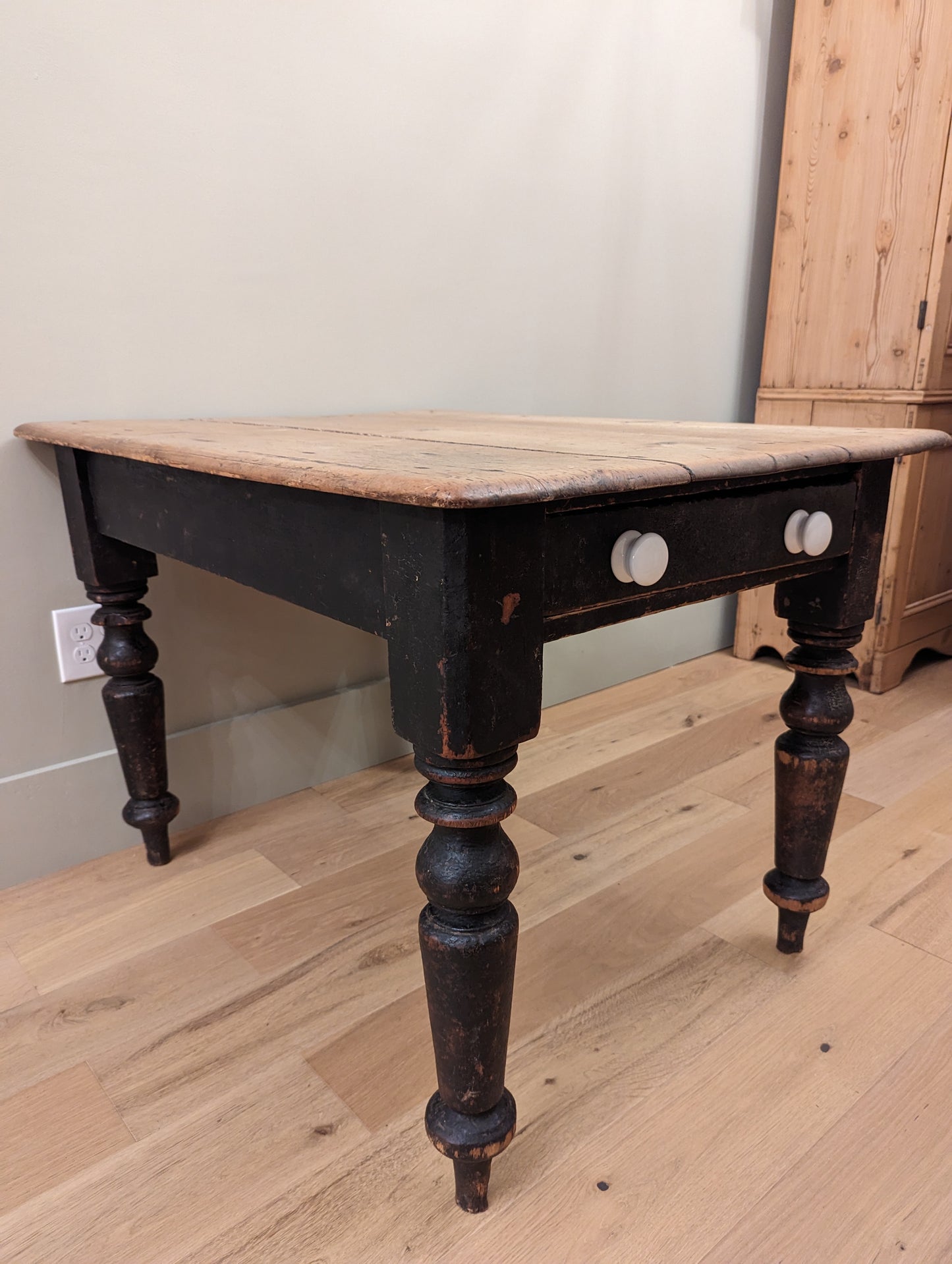Victorian Pine Scrubbed Top Table