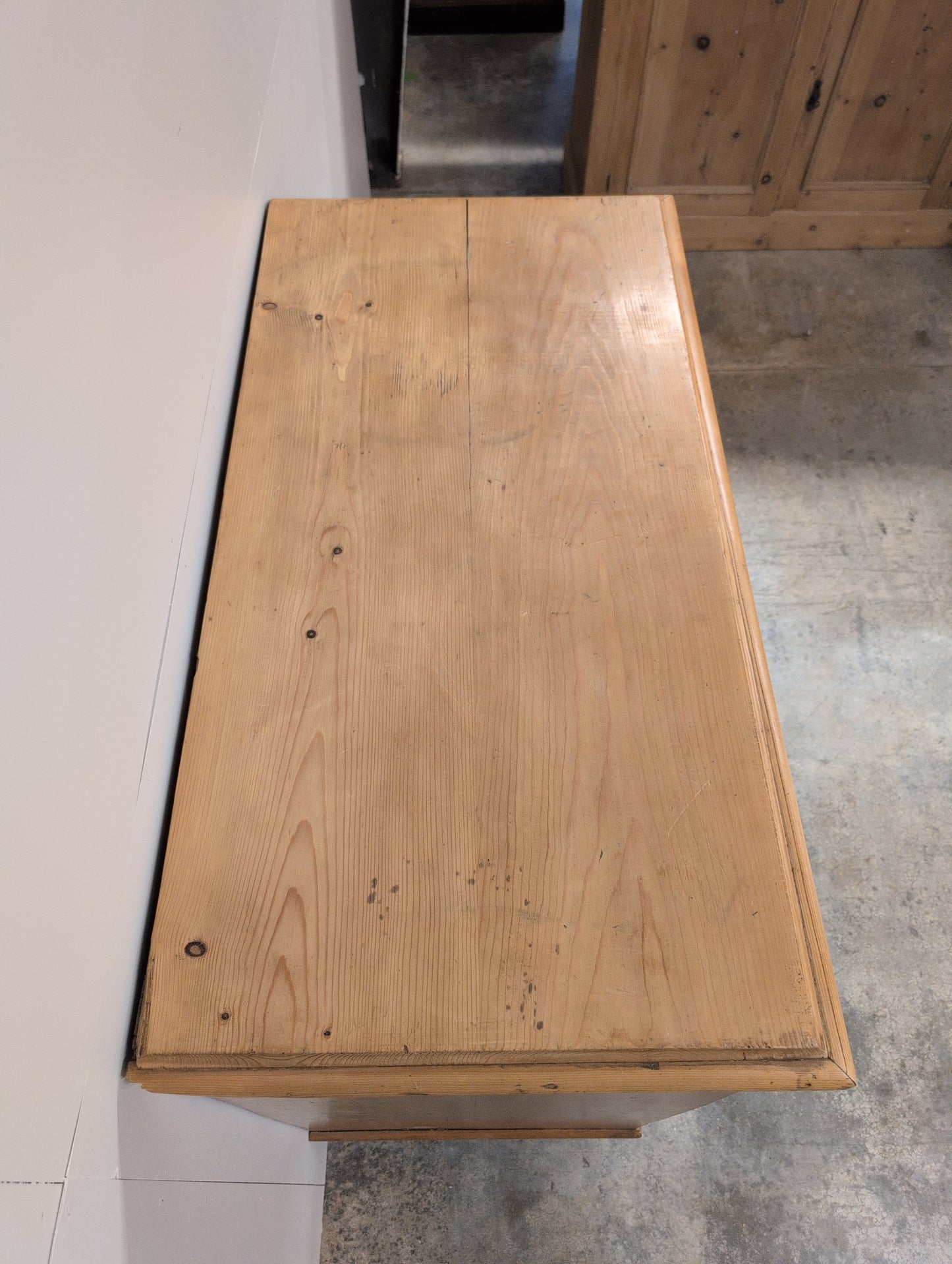 Substantial English Pine 2 Over 3