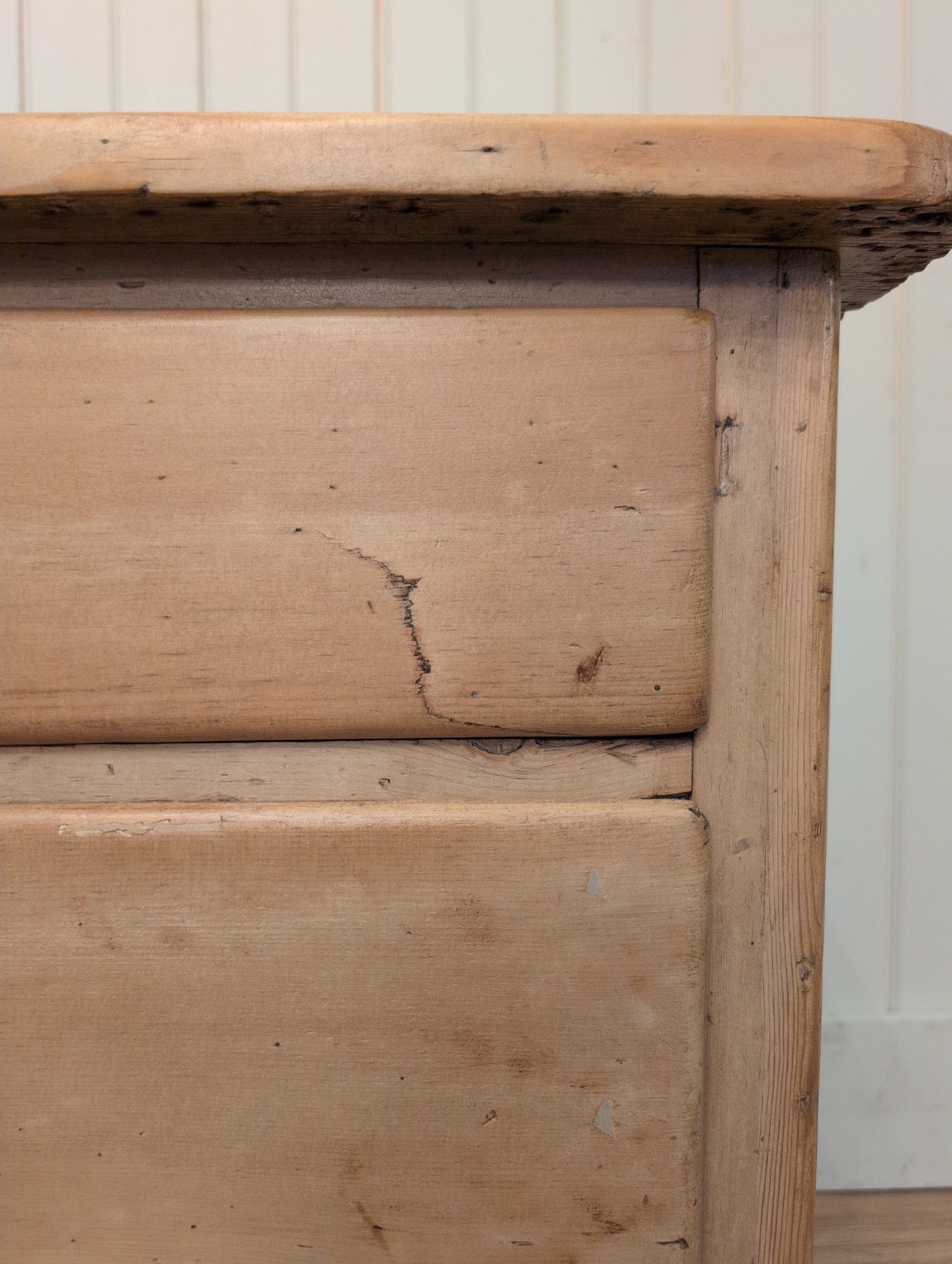 English Pine Bank of 9 Drawers