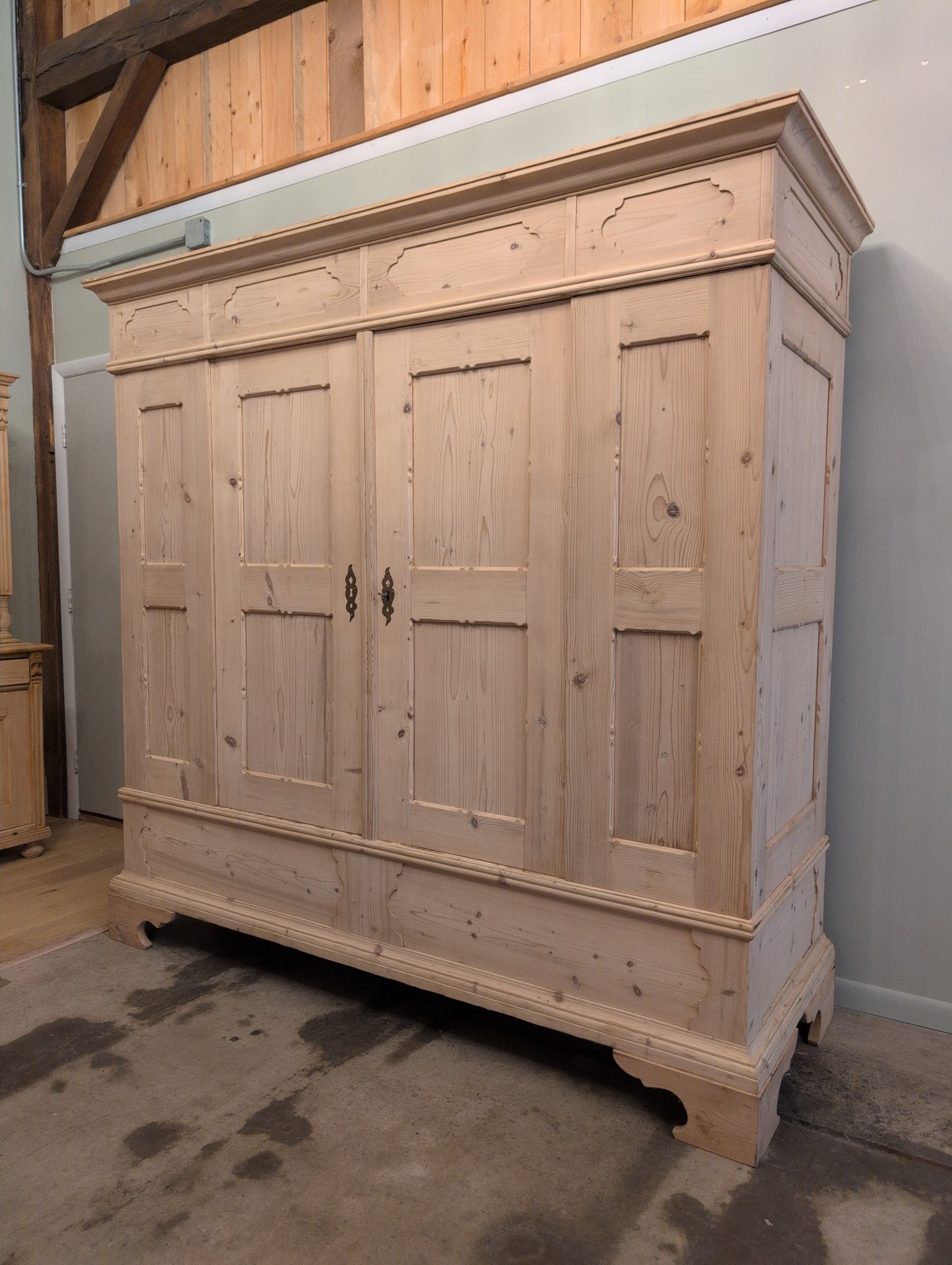 Grand Stripped Pine German Wardrobe