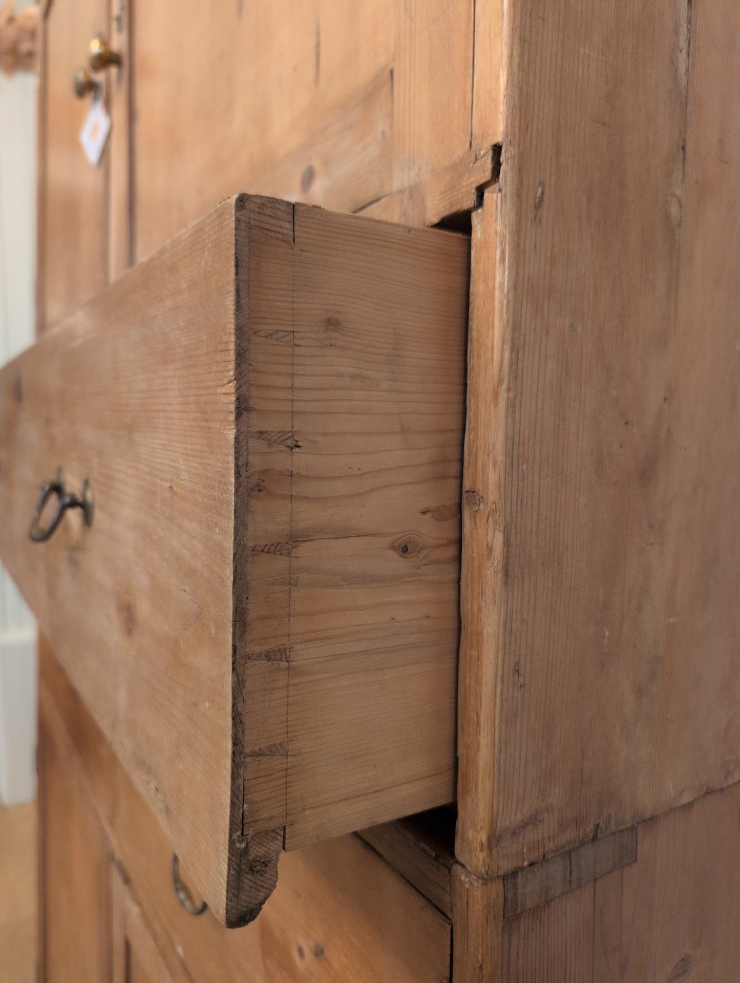 Georgian Pine Linen Press