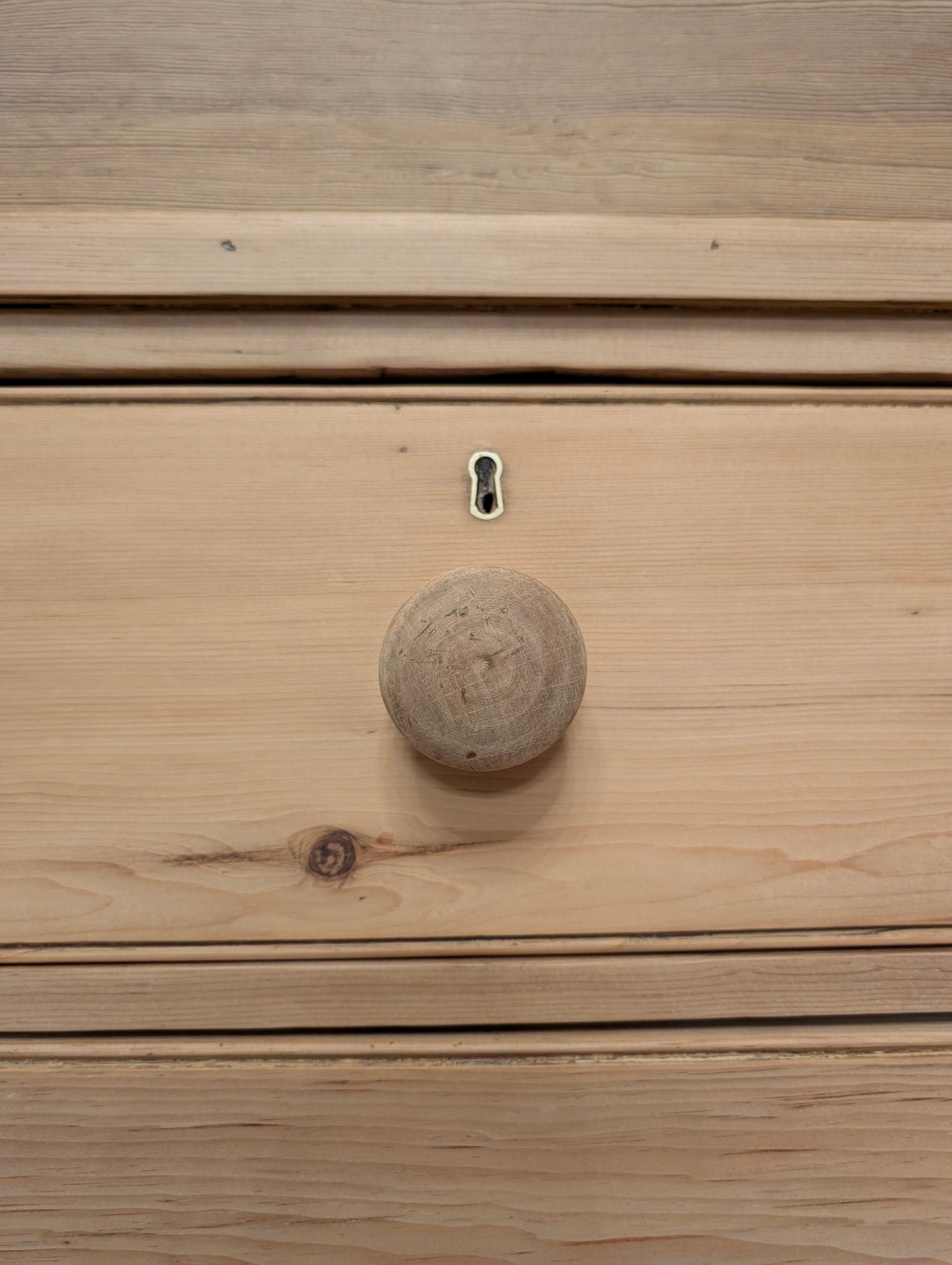 English Pine Linen Press