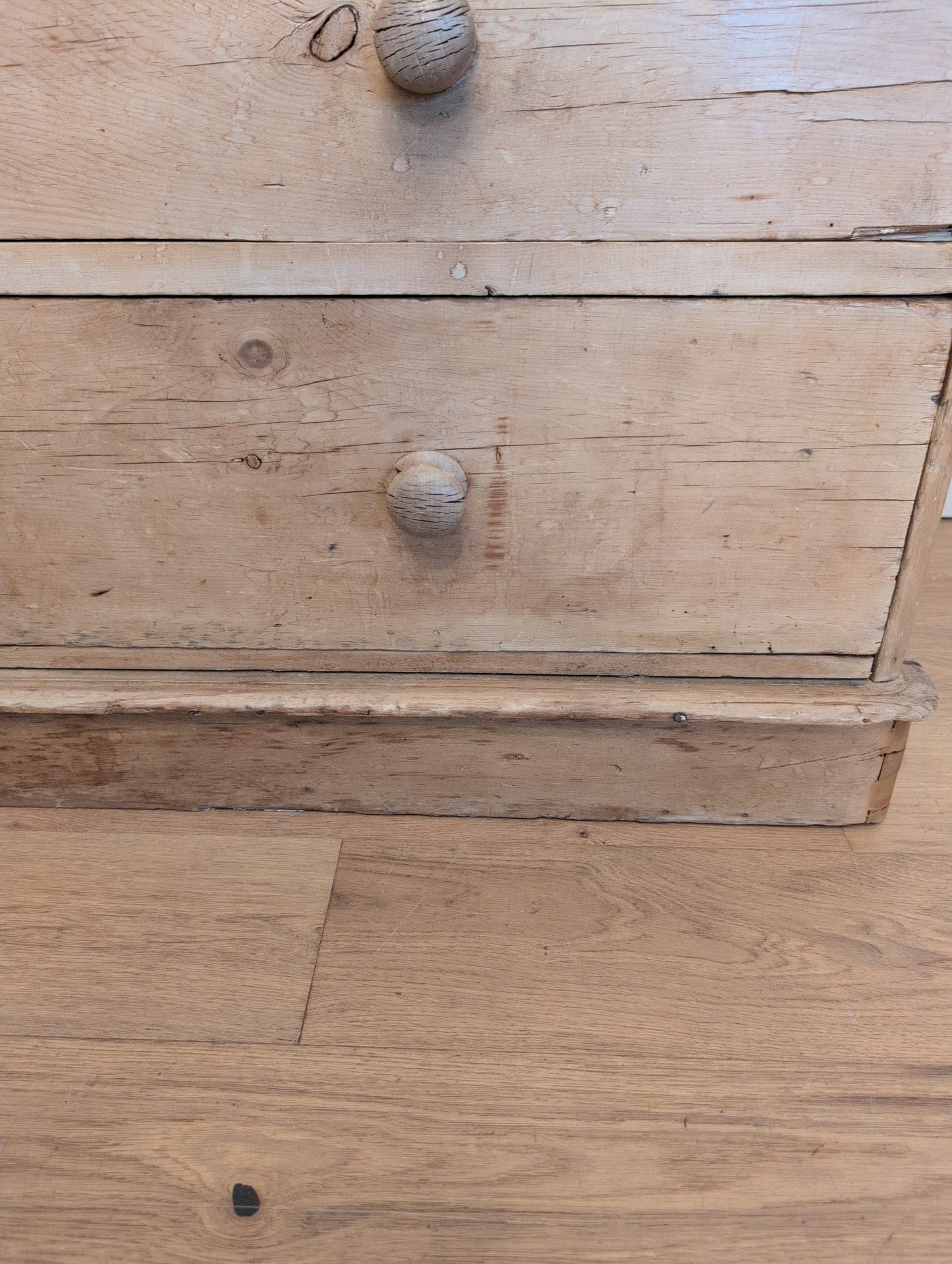 English Pine 2 Over 4 Chest