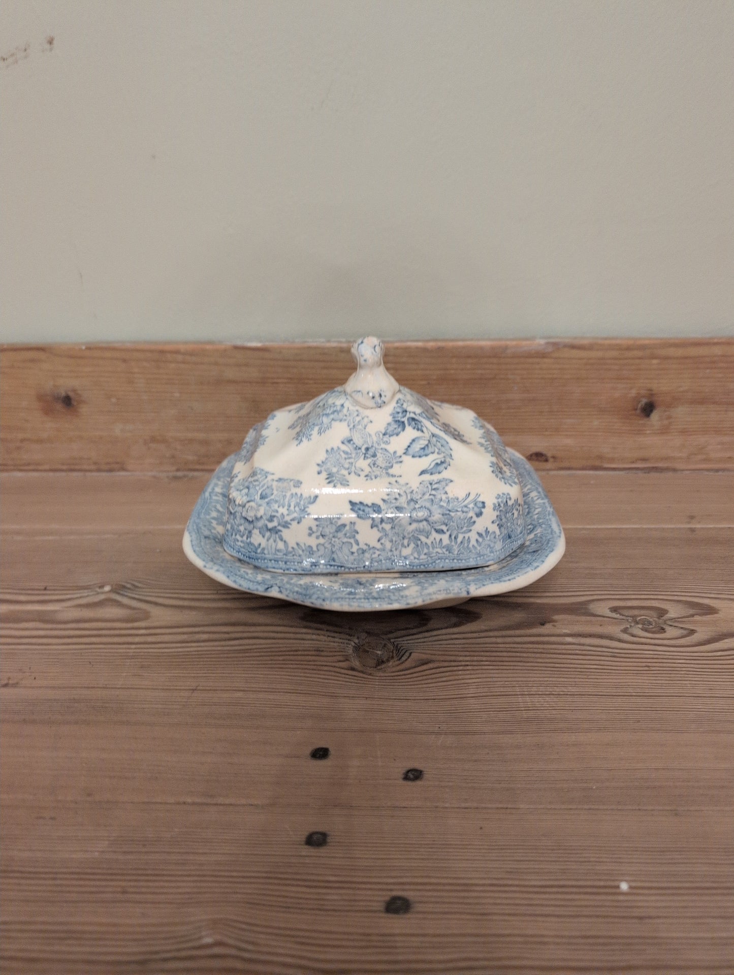 Asiatic Pheasant Sq Tureen with Lid