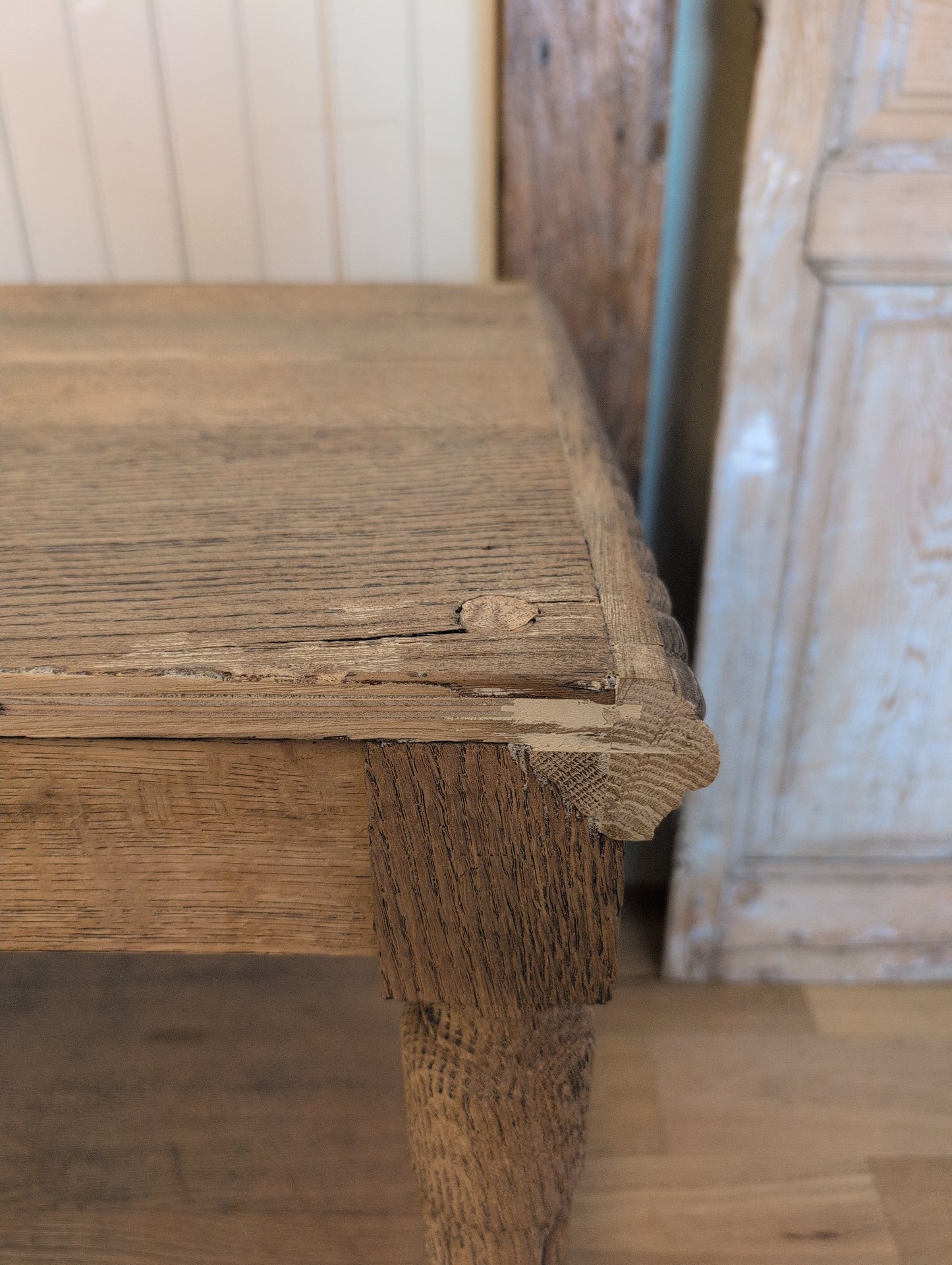Scrubbed Oak Belgian Drapers Table 1