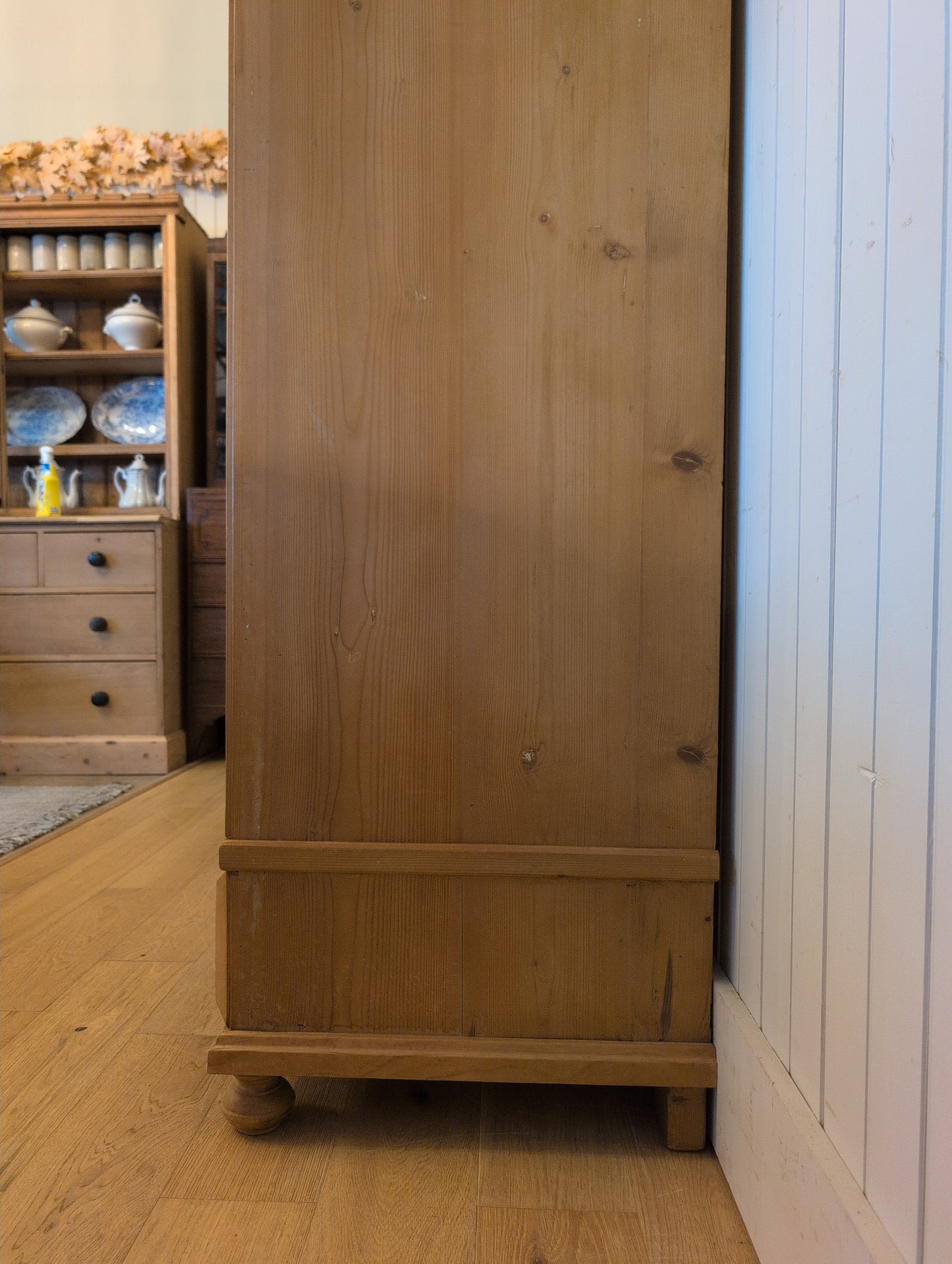 Double Door Arch Top Wardrobe