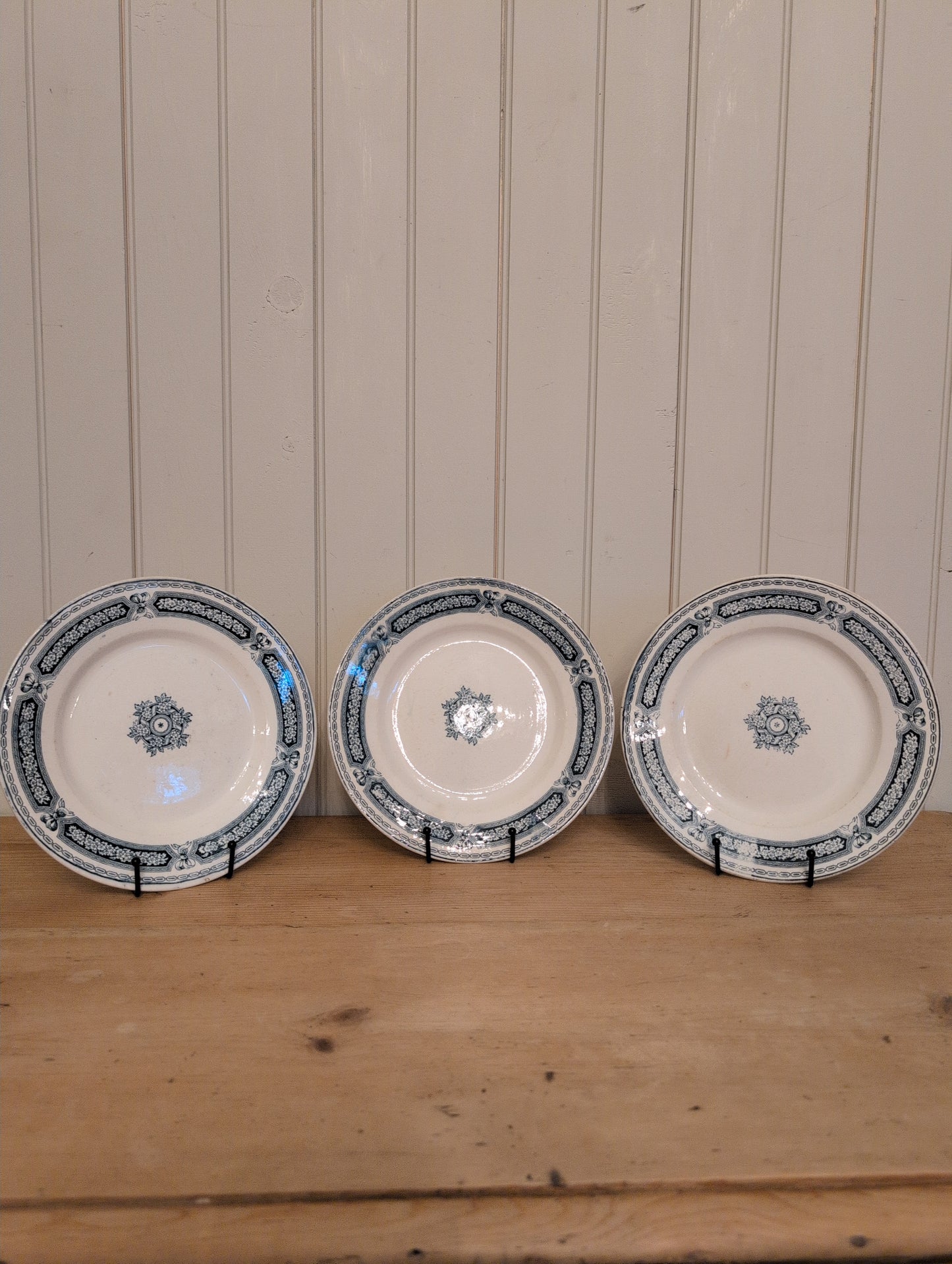 Hawthorne Blossom Blue/Green Plate