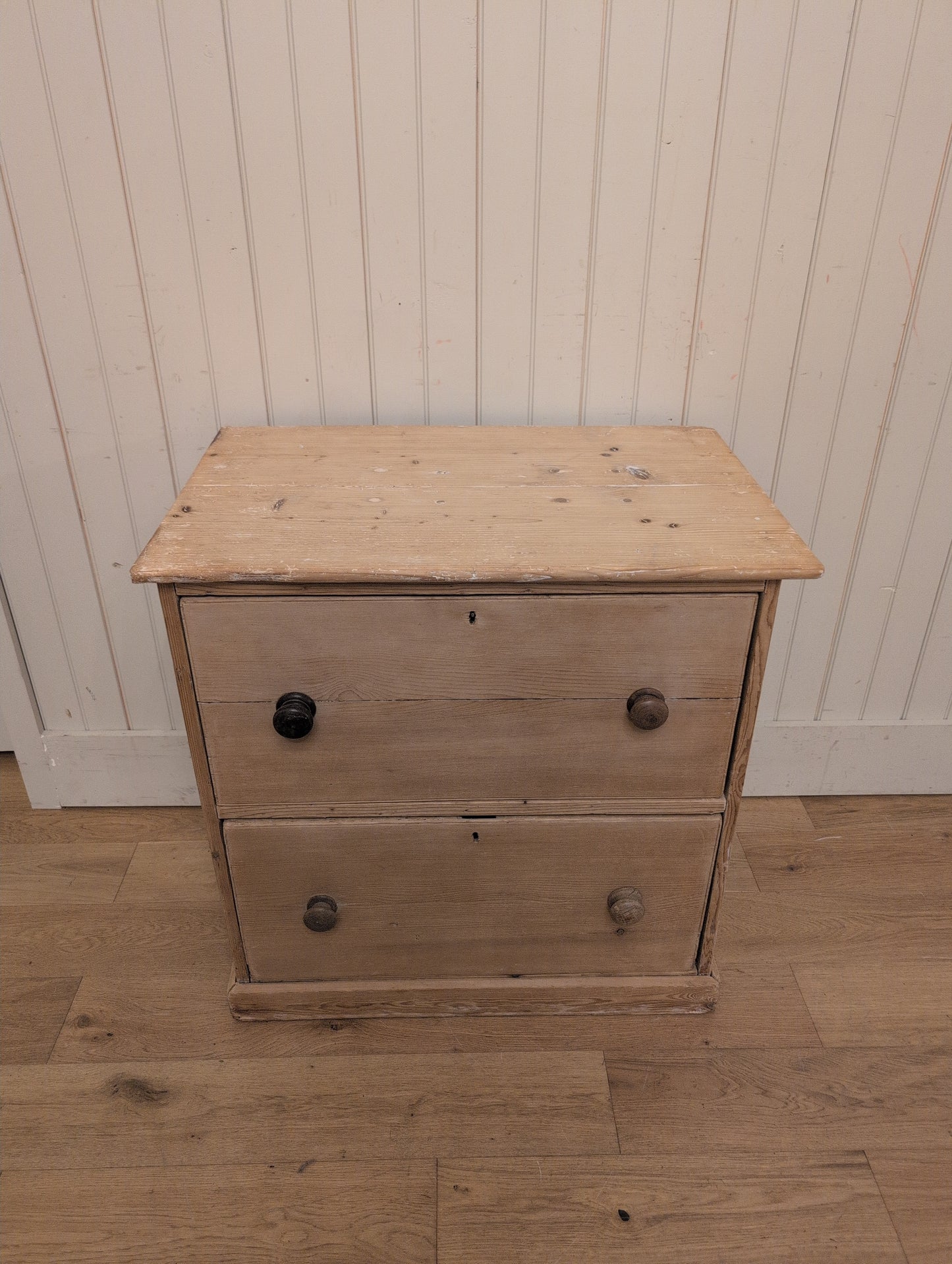 English Pine 2 Drawer Chest