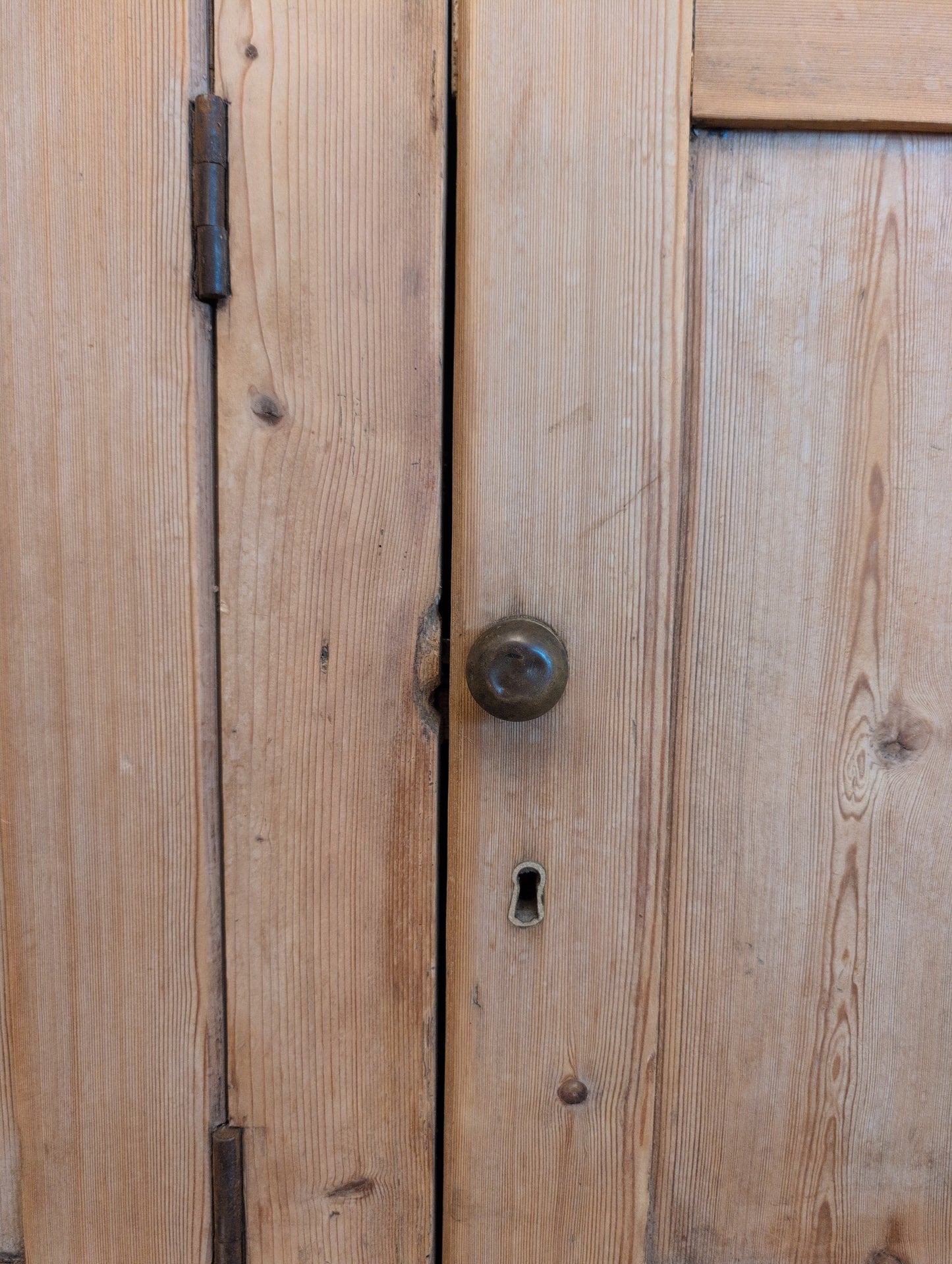 Unfitted Kitchen Pine Sideboard