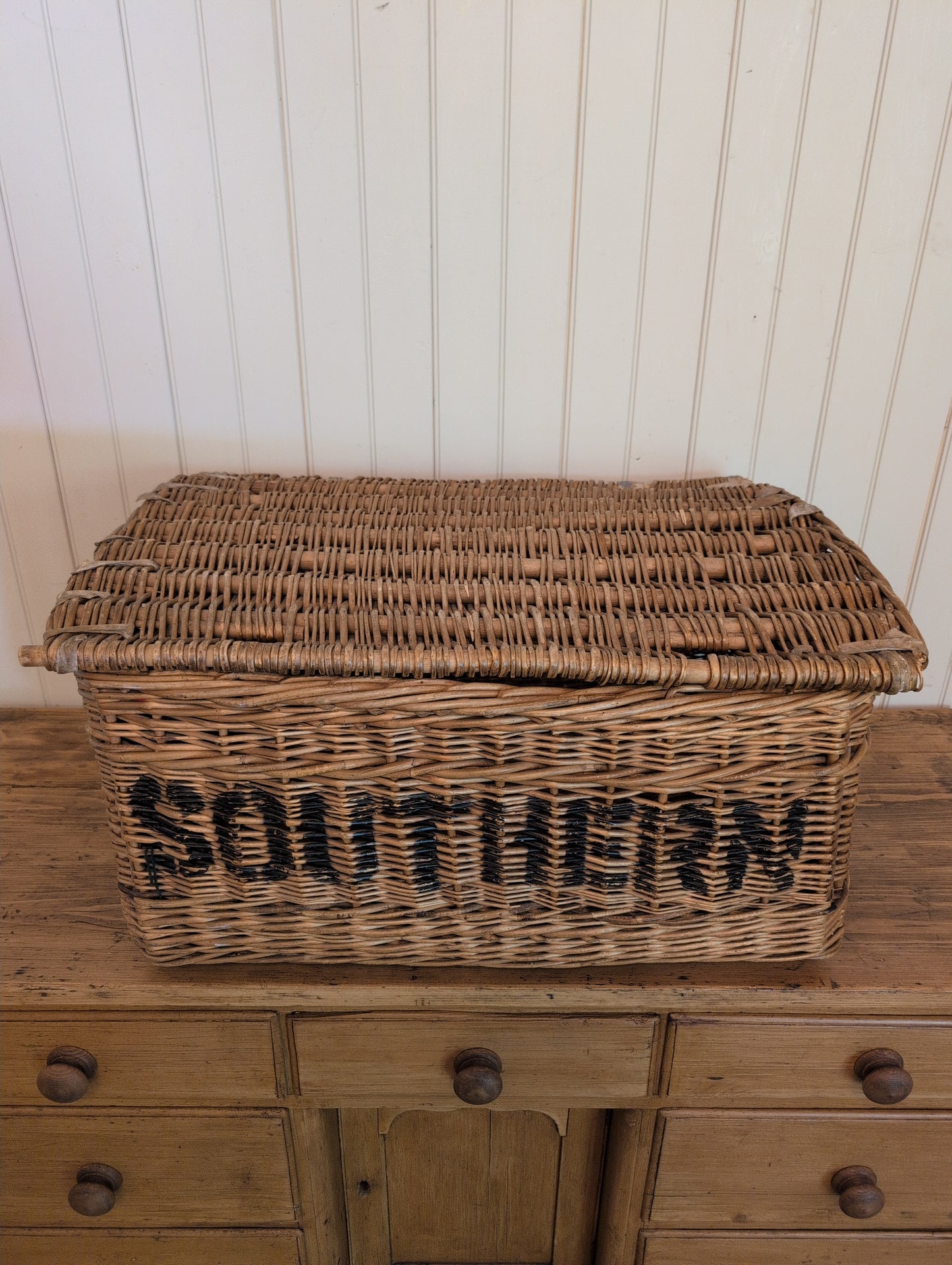 English Laundry Basket Southern
