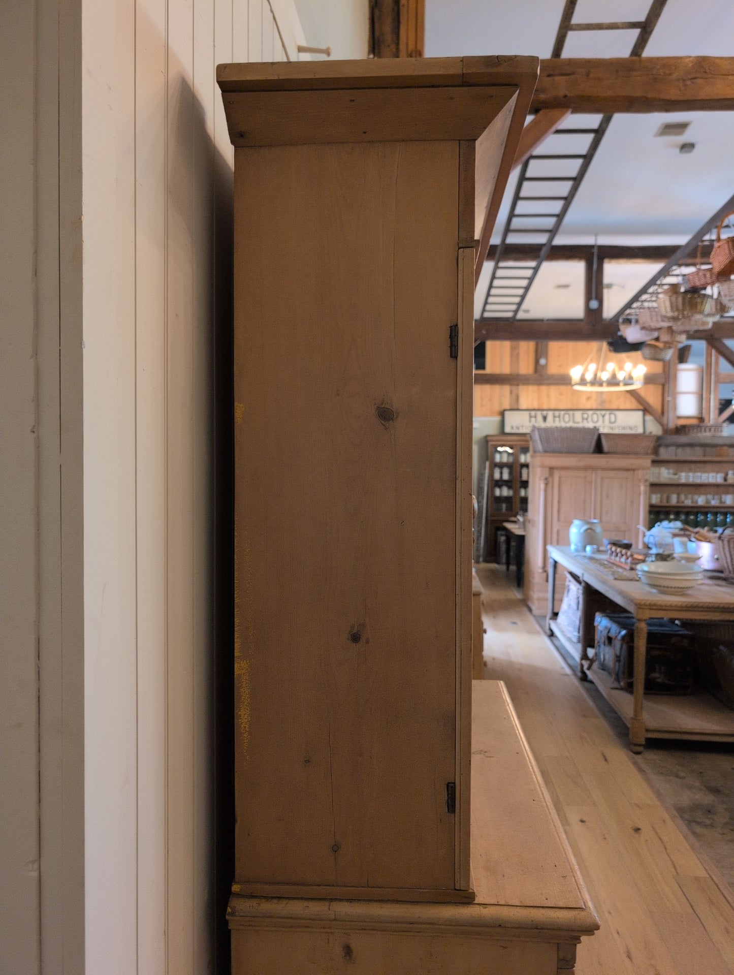 Glazed Arch Door Pine Hutch