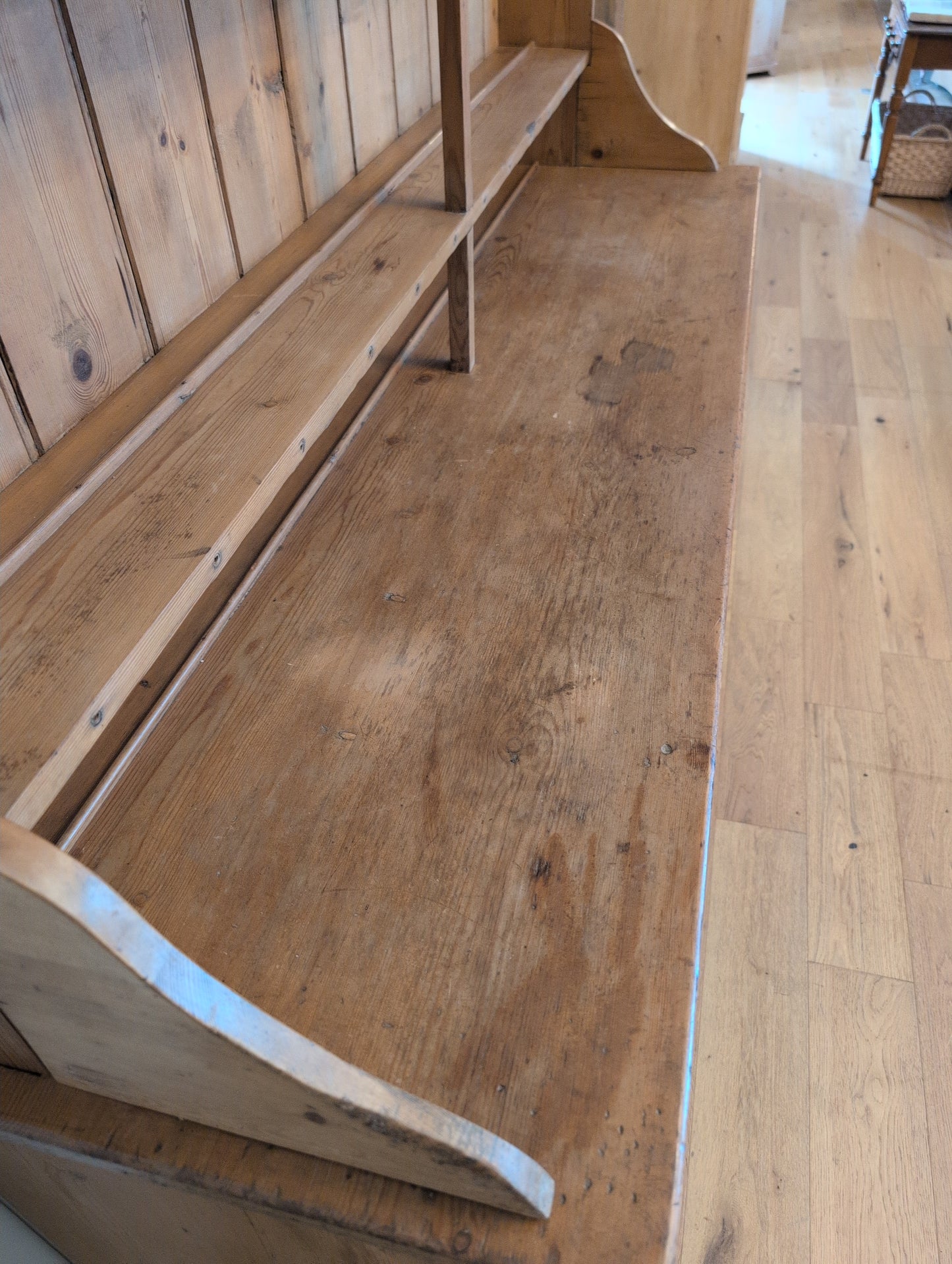 3 Over 3 Graduated Shelving Hutch