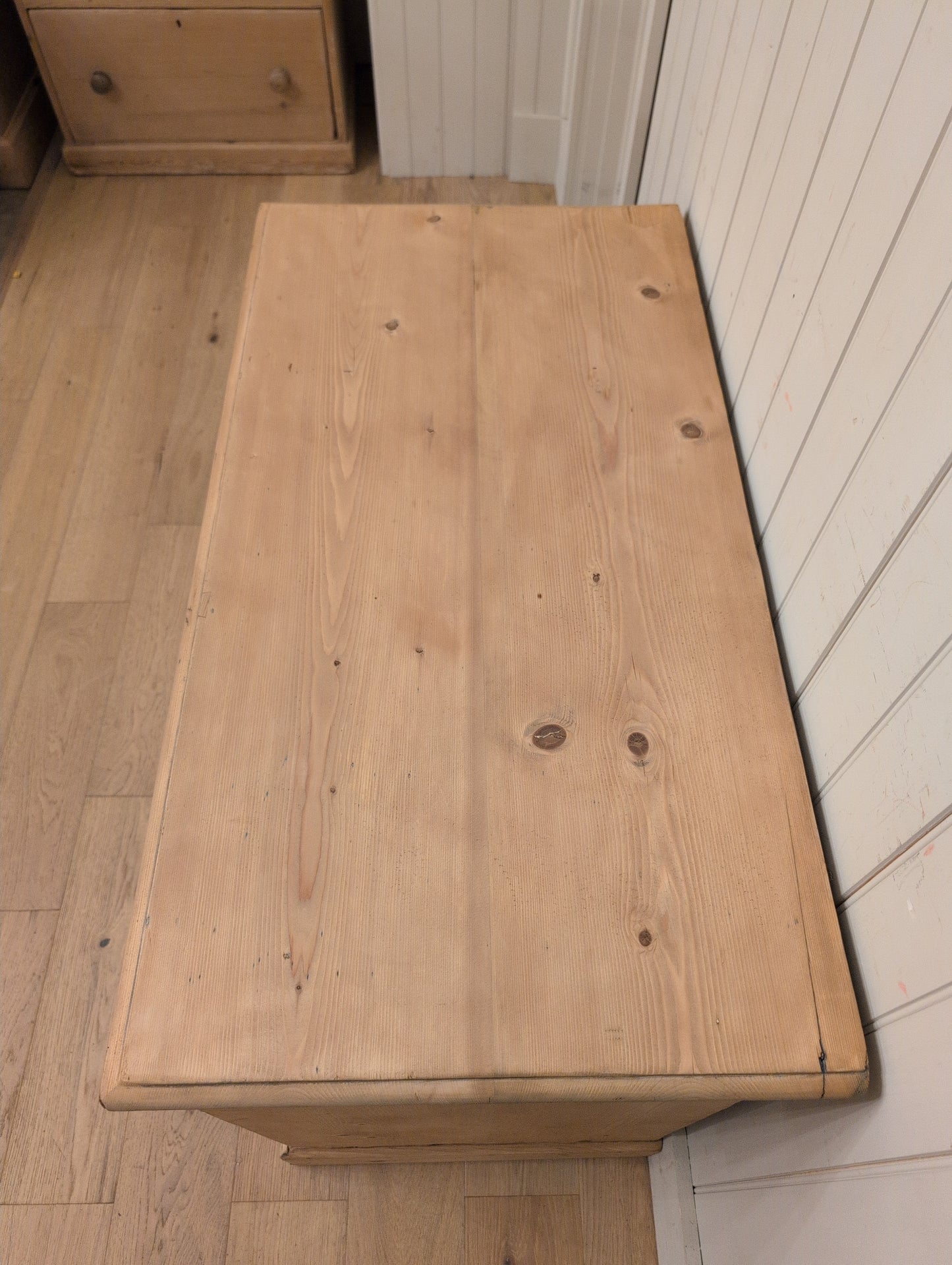 Victorian Pine 2/2 Chest - Plinth