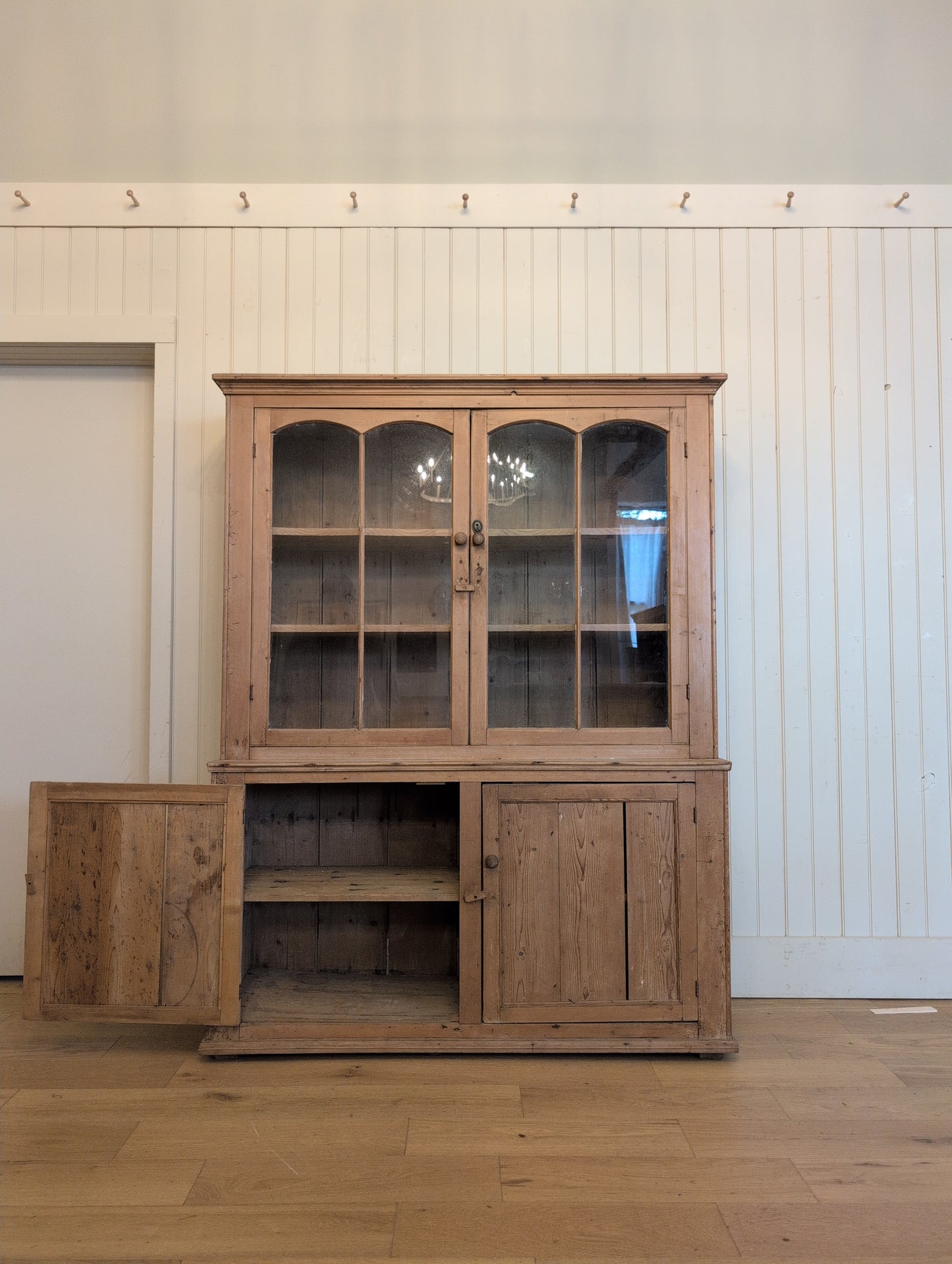 Glazed Double Arch Dresser
