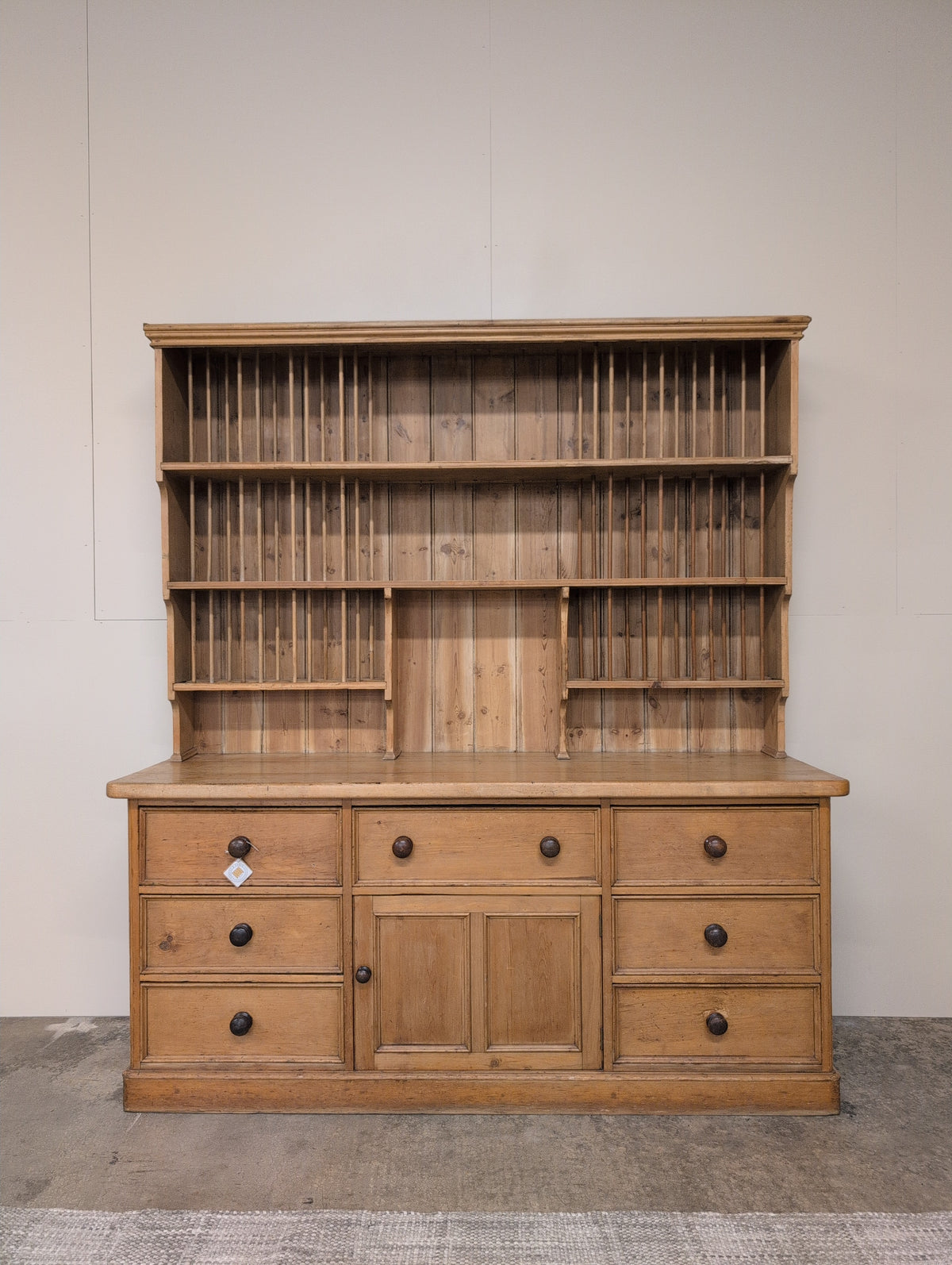 Traditional Country House Dresser